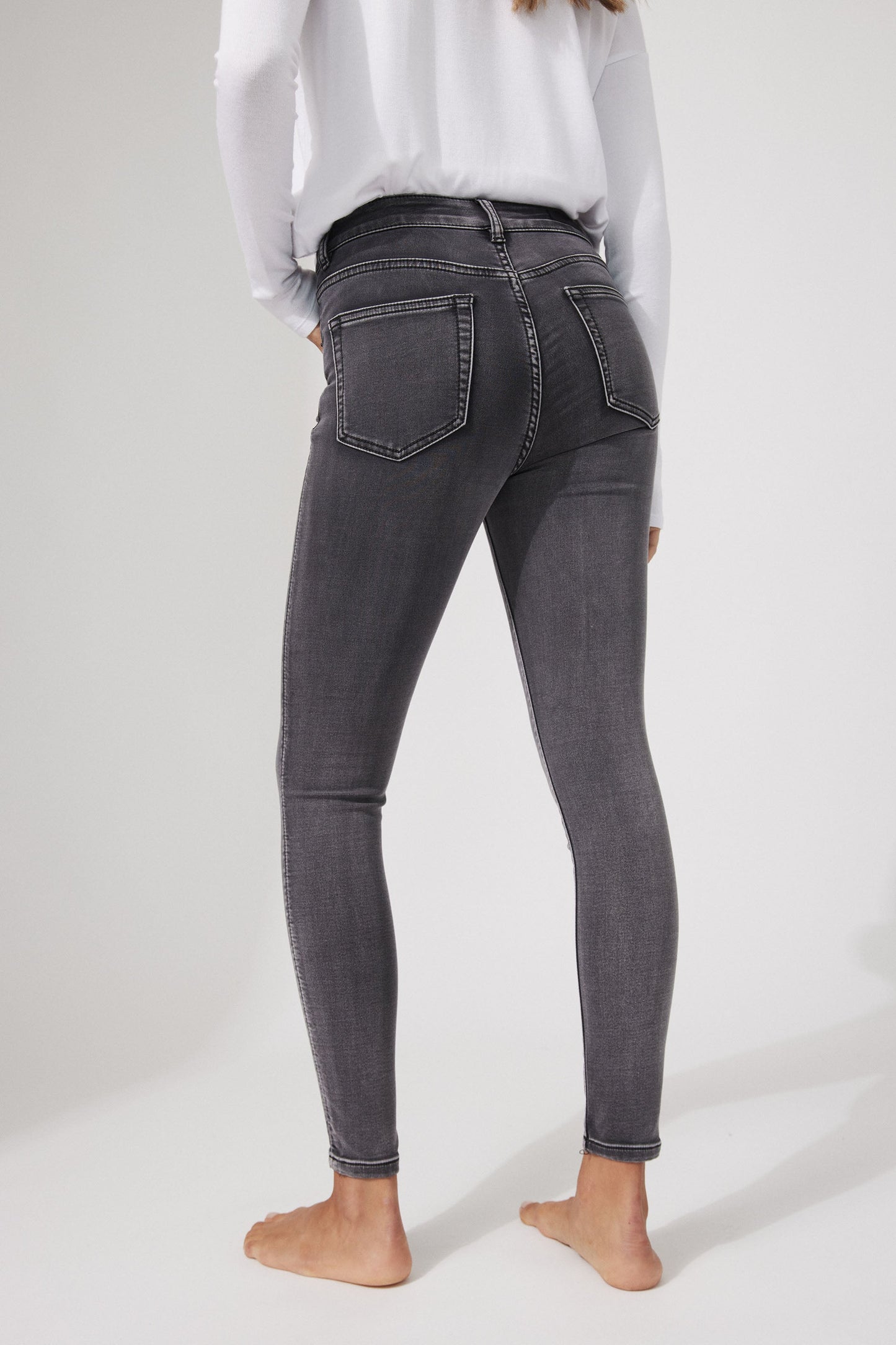 Riley 5 Pocket Skinny Jean