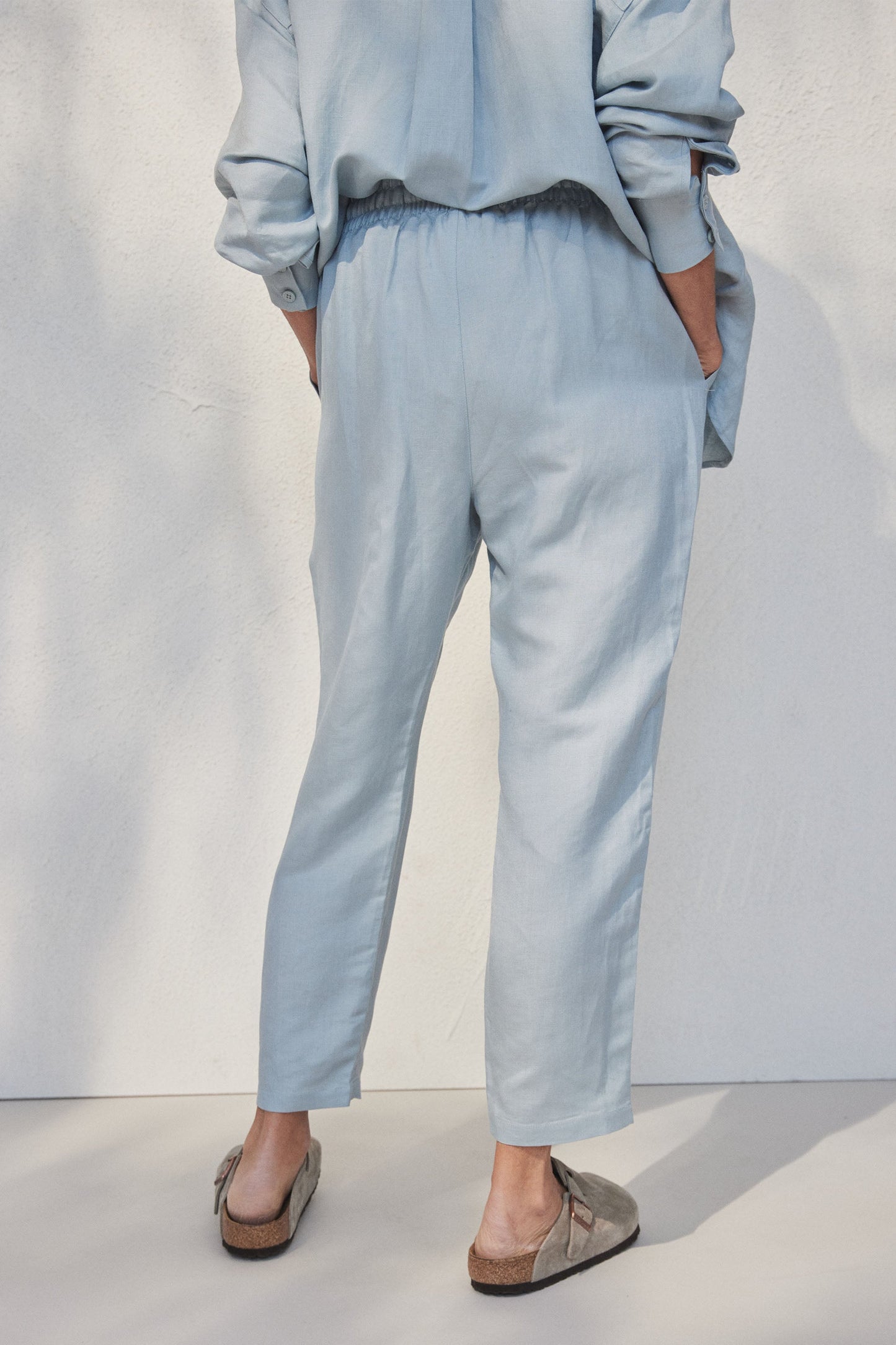D-Luxe Relaxed Linen Pant