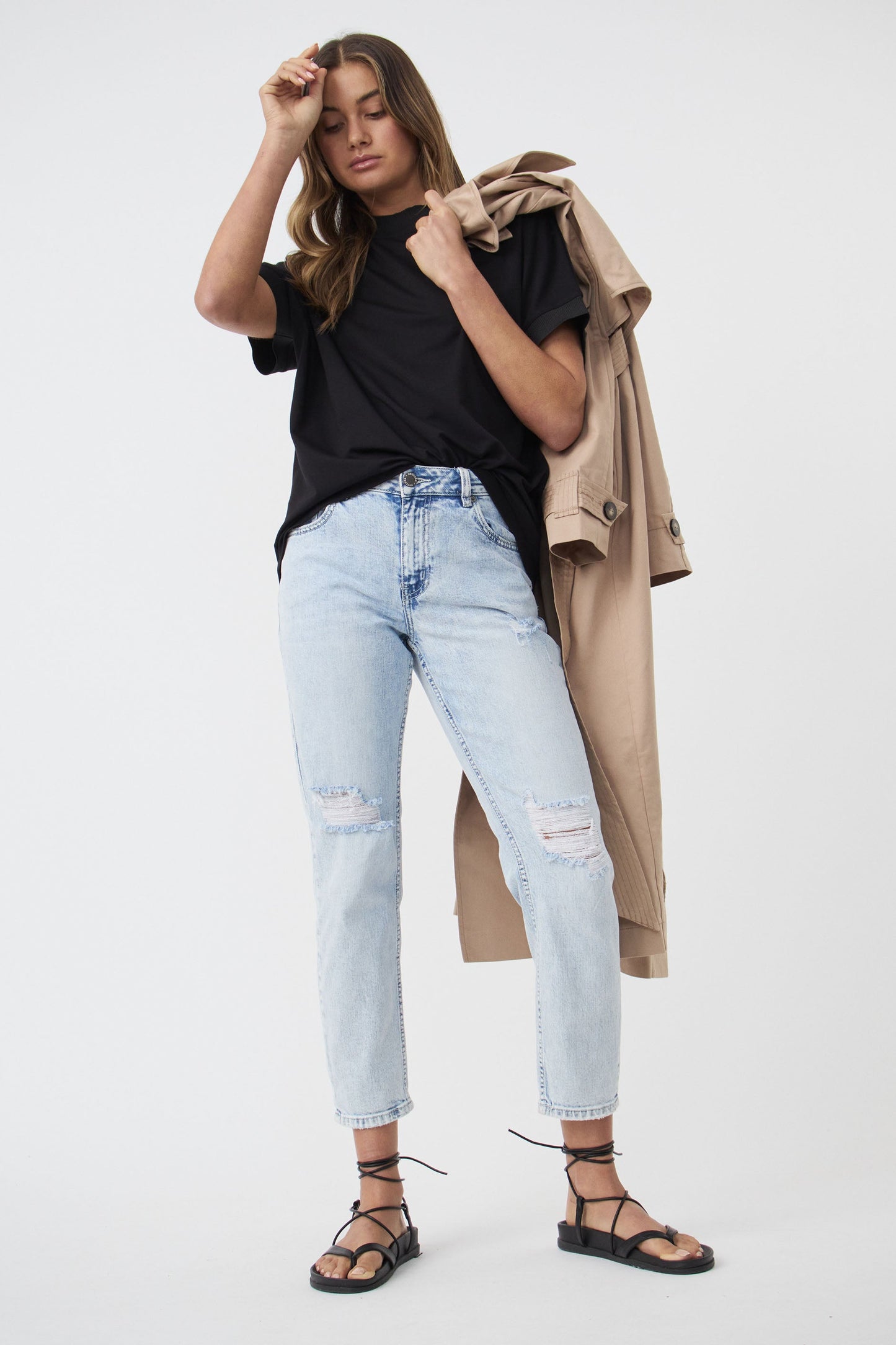 Max Rib Trim Detail Top