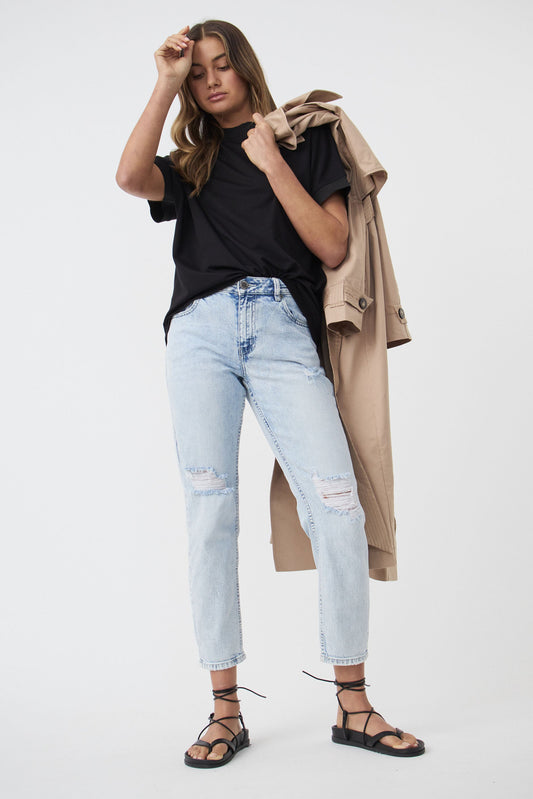 Max Rib Trim Detail Top