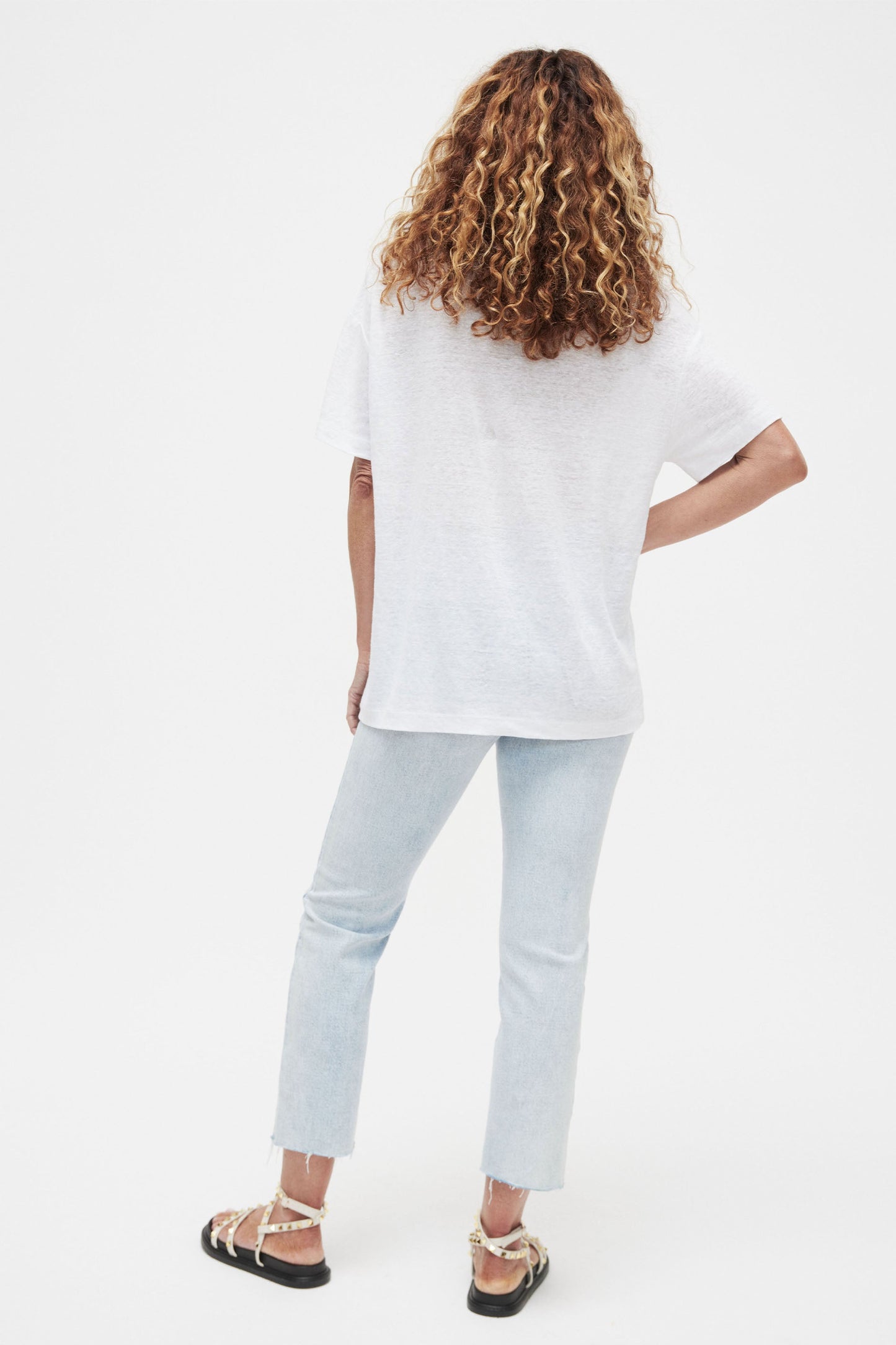 Carson Linen Scoop Neck Tee