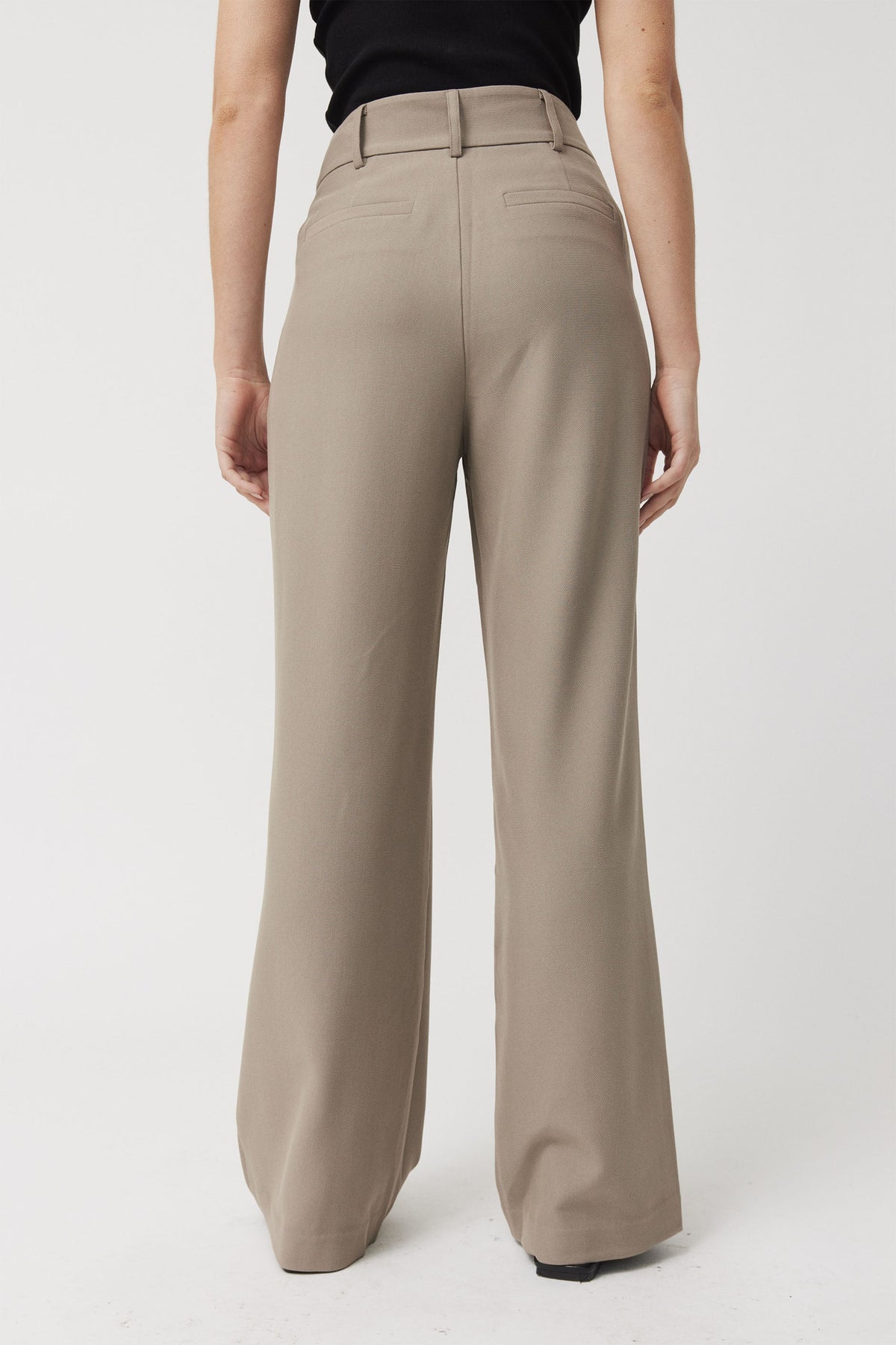 Angelica Straight Leg Pant
