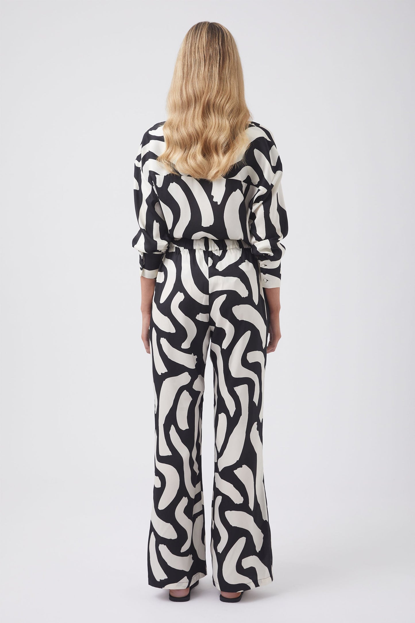 Amira Flare Pant
