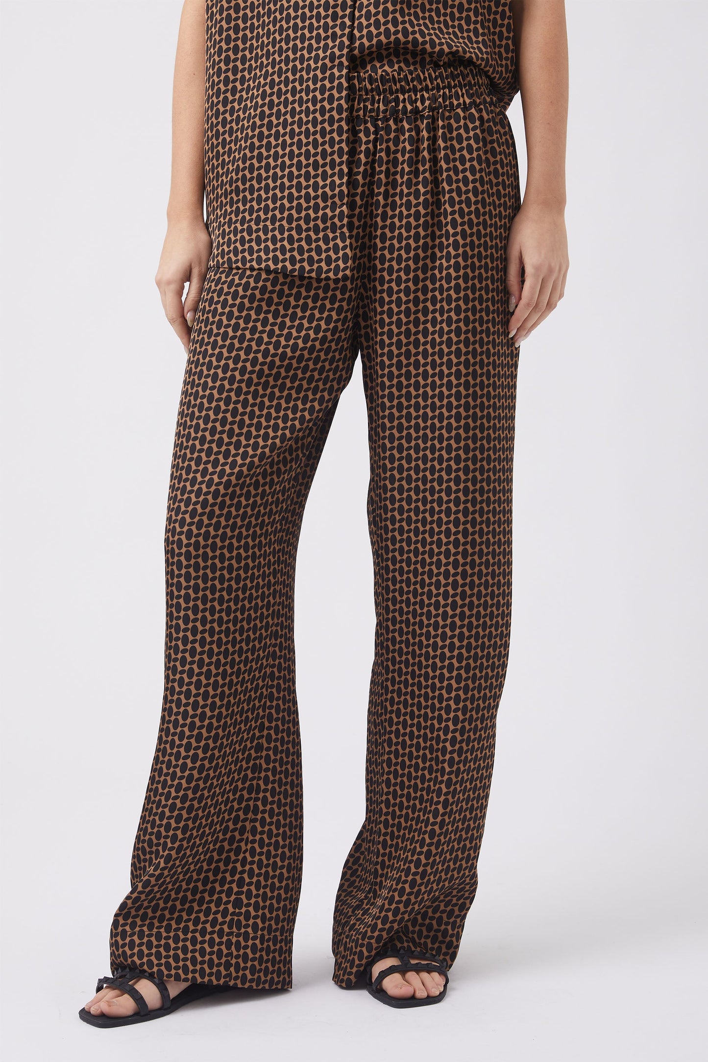 Suzie Relaxed Pant