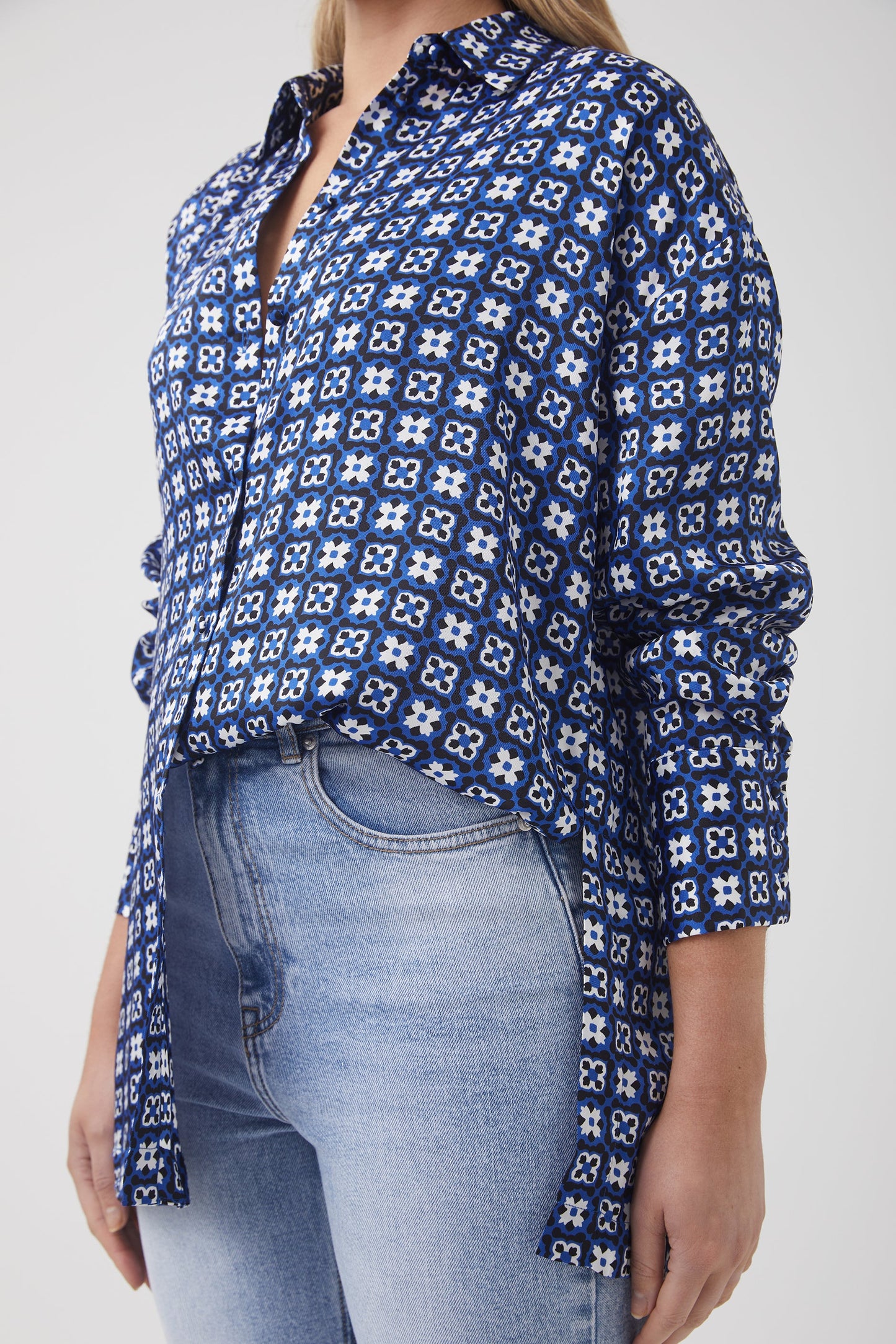Amira Oversized Shirt