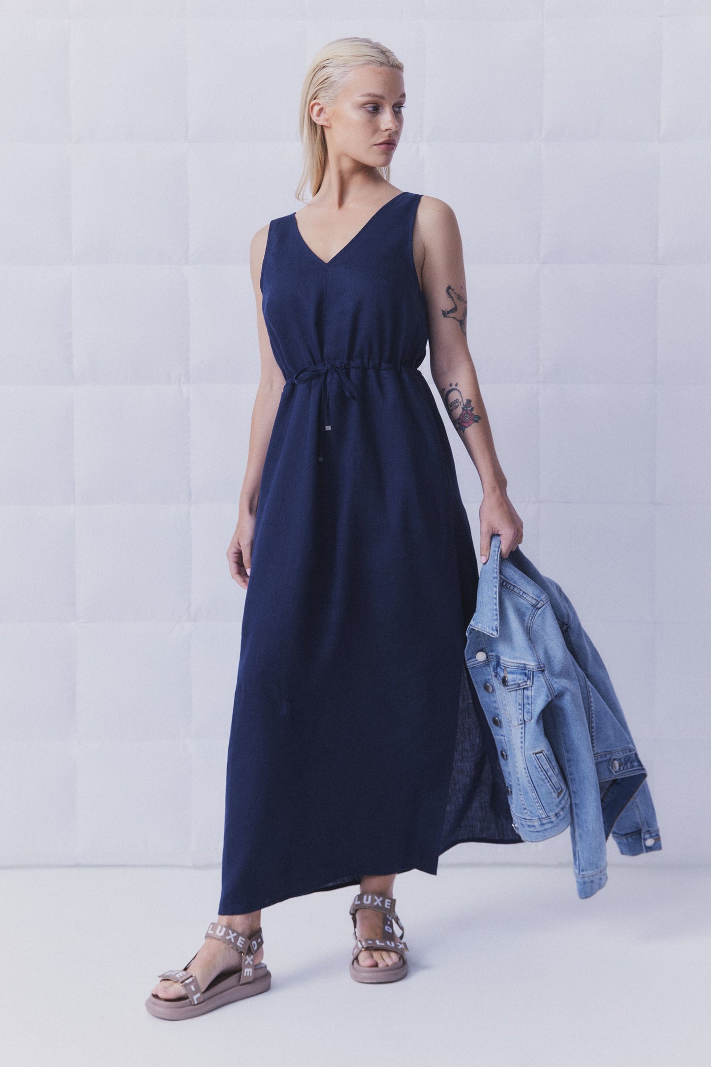 D-Luxe V Neck Linen Dress