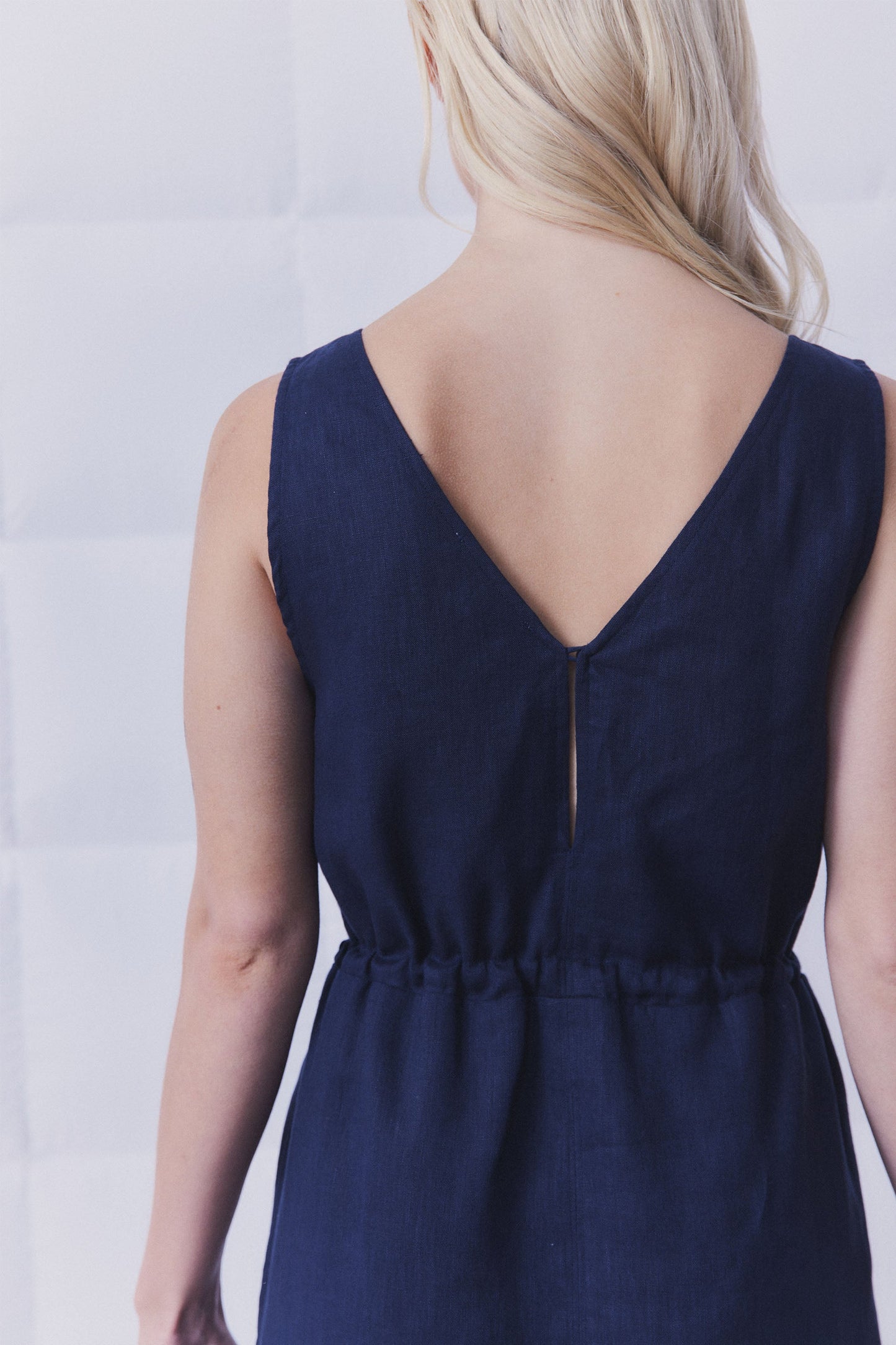 D-Luxe V Neck Linen Dress