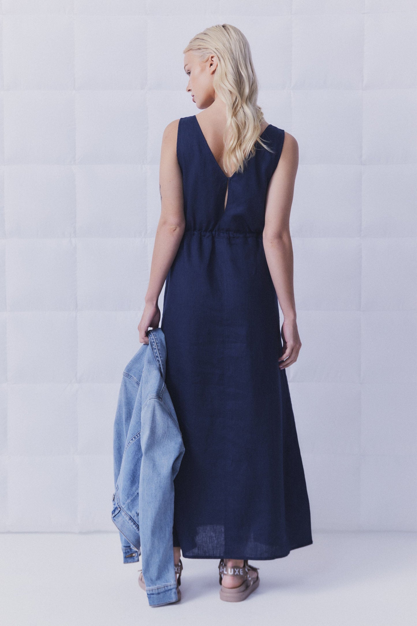 D-Luxe V Neck Linen Dress