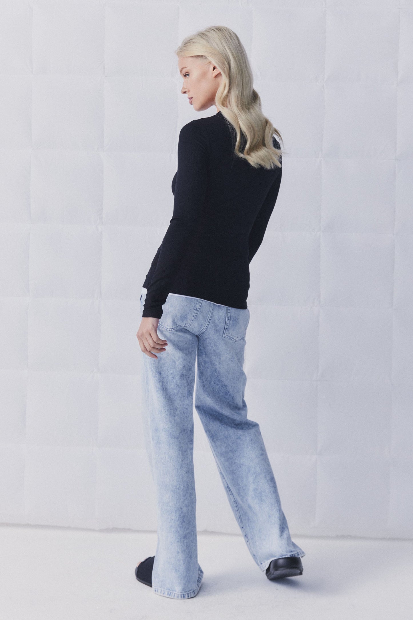 D-Luxe Bamboo Crew Neck Top