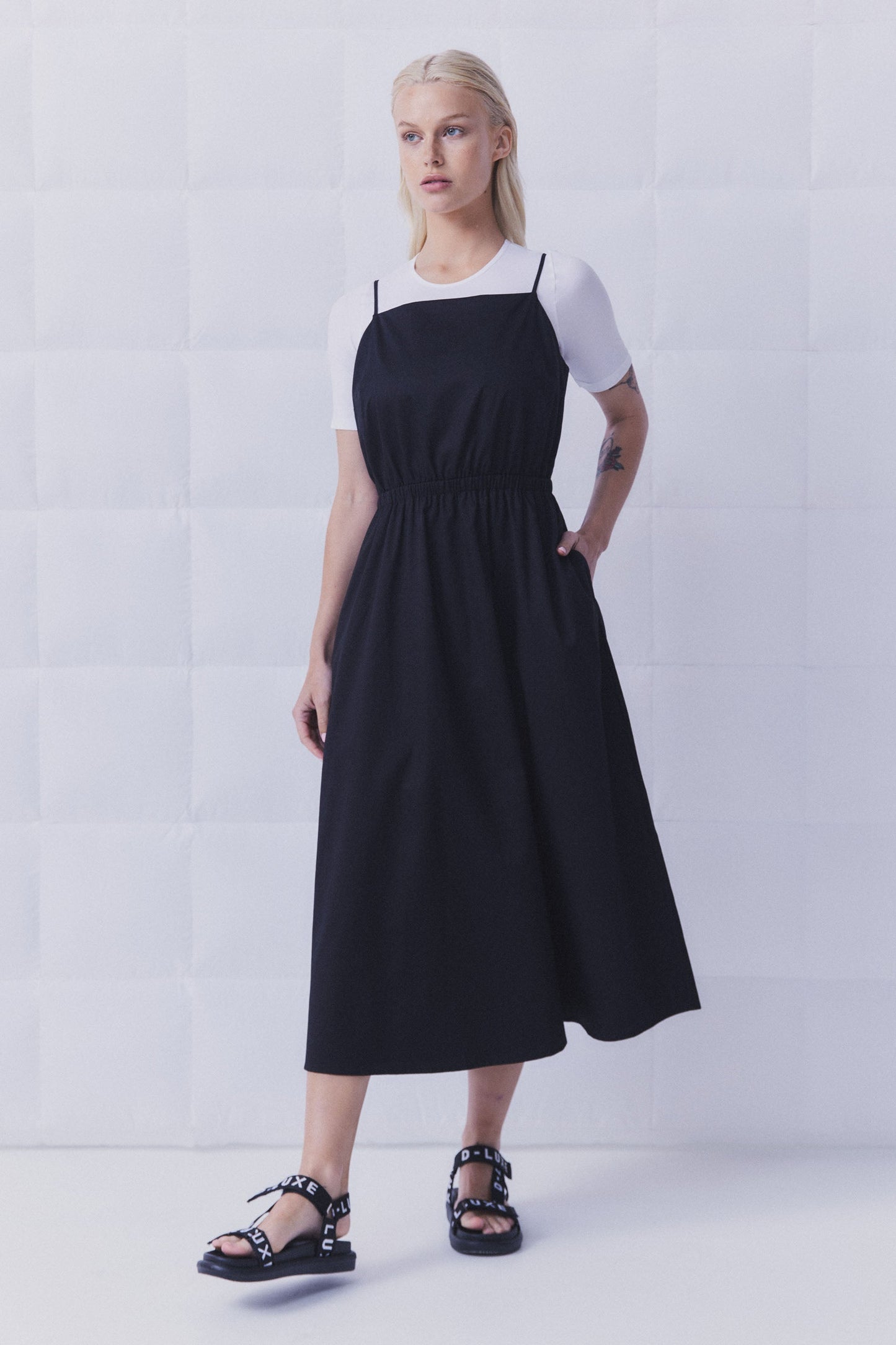 D-Luxe Poplin Midi Dress