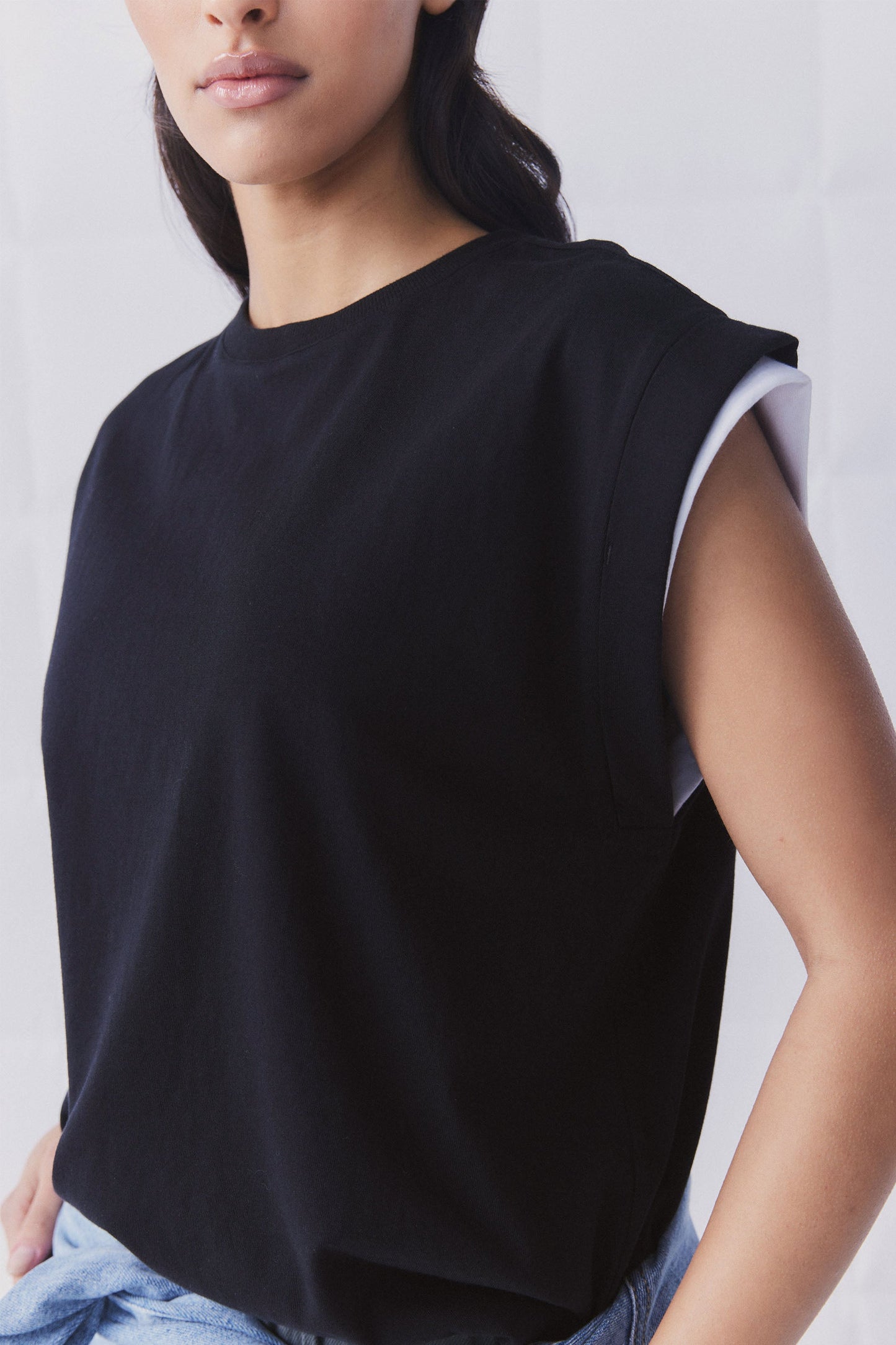 D-Luxe Rolled Cuff Tee