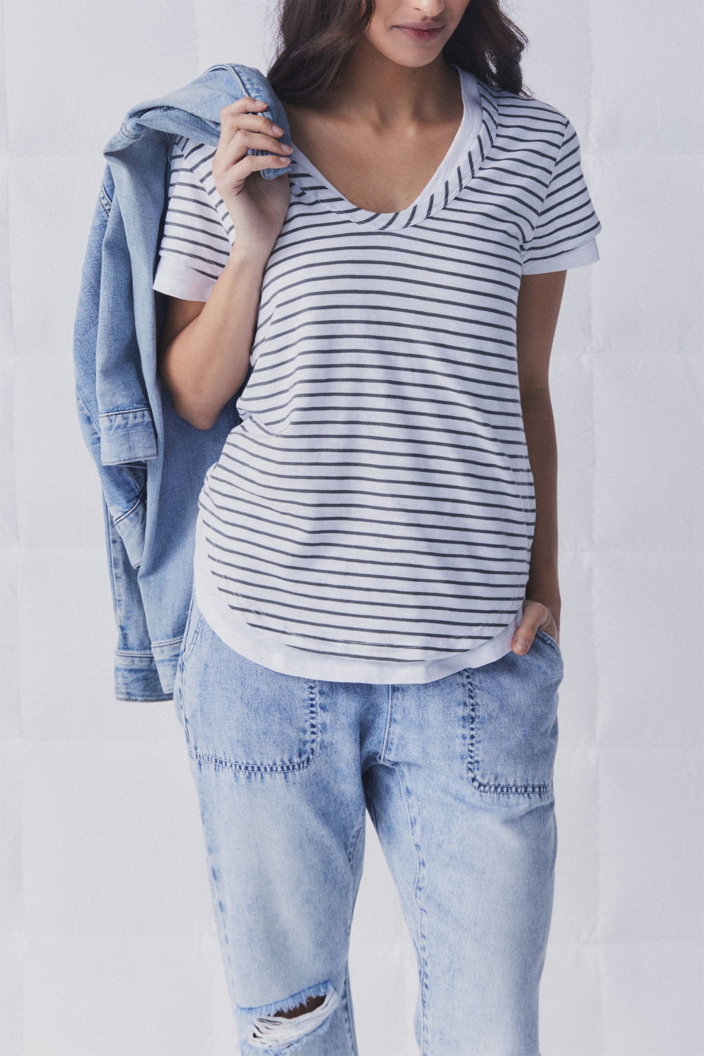 D-Luxe Scoop Neck Slub Tee
