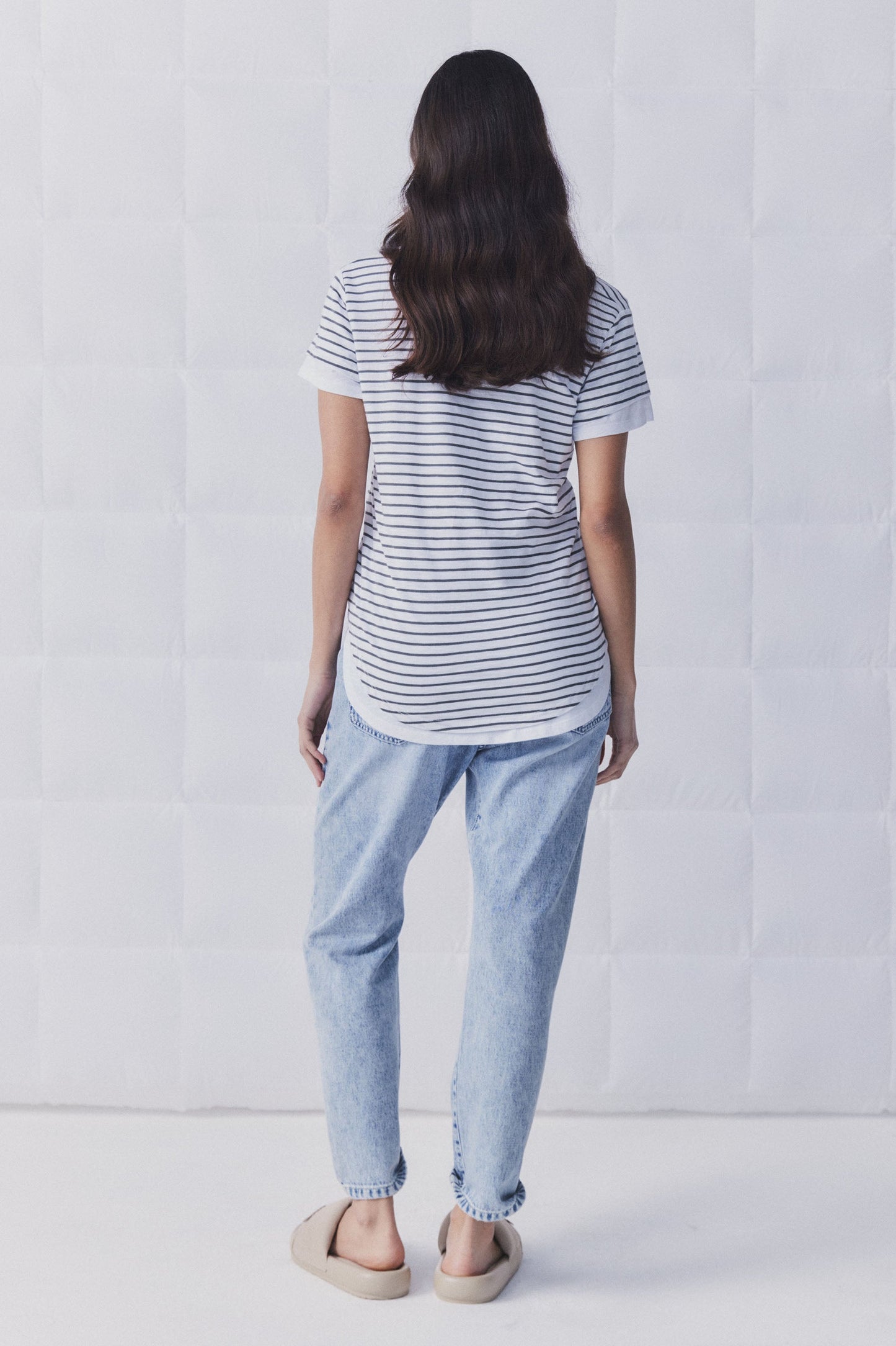 D-Luxe Scoop Neck Slub Tee