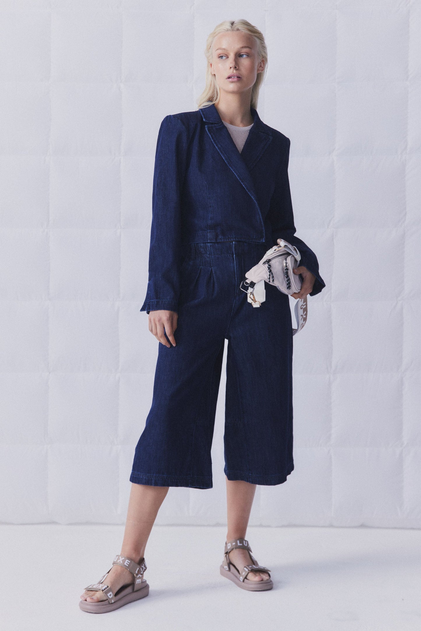 D-Luxe Cropped Denim Blazer