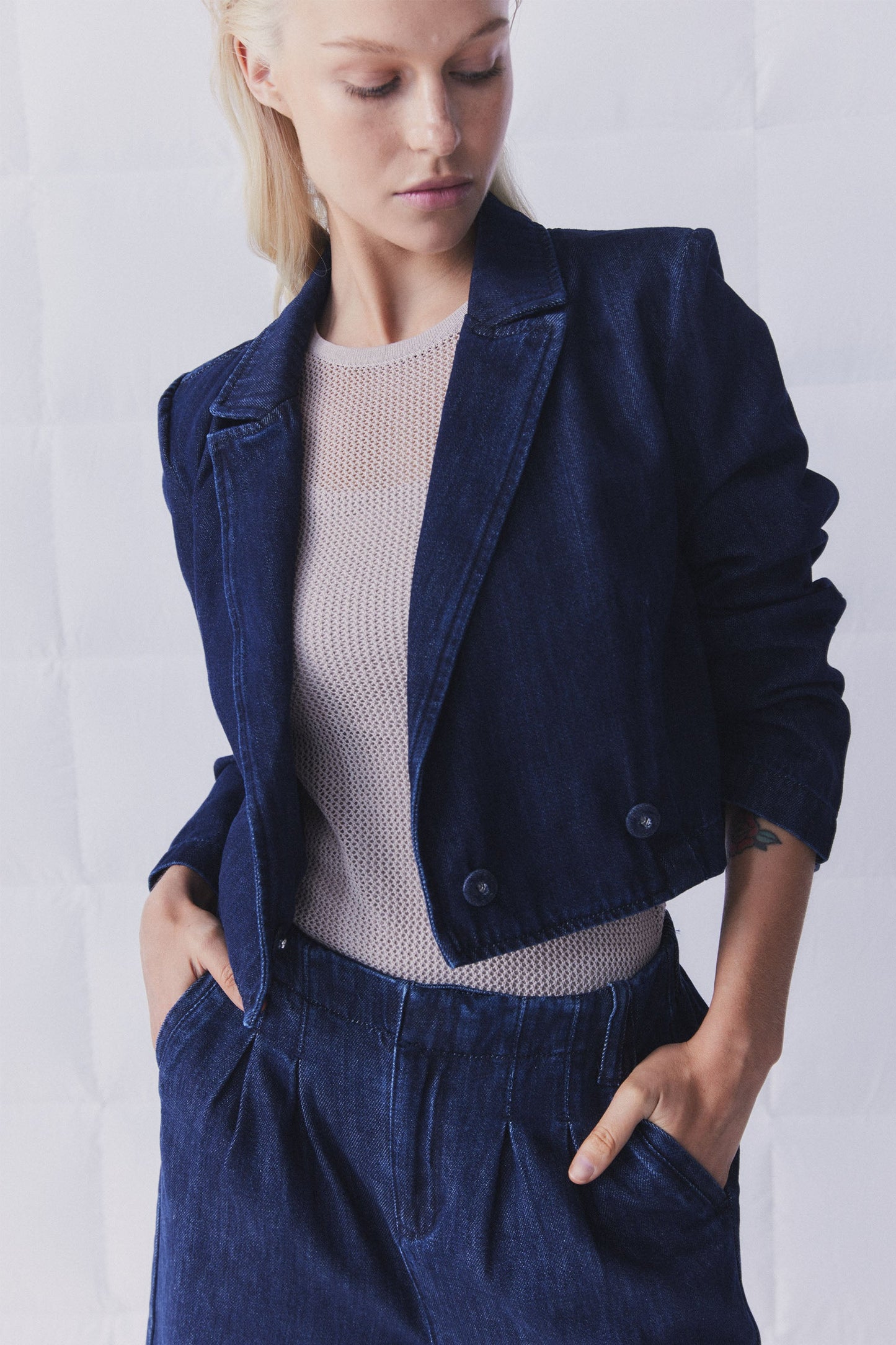 D-Luxe Cropped Denim Blazer