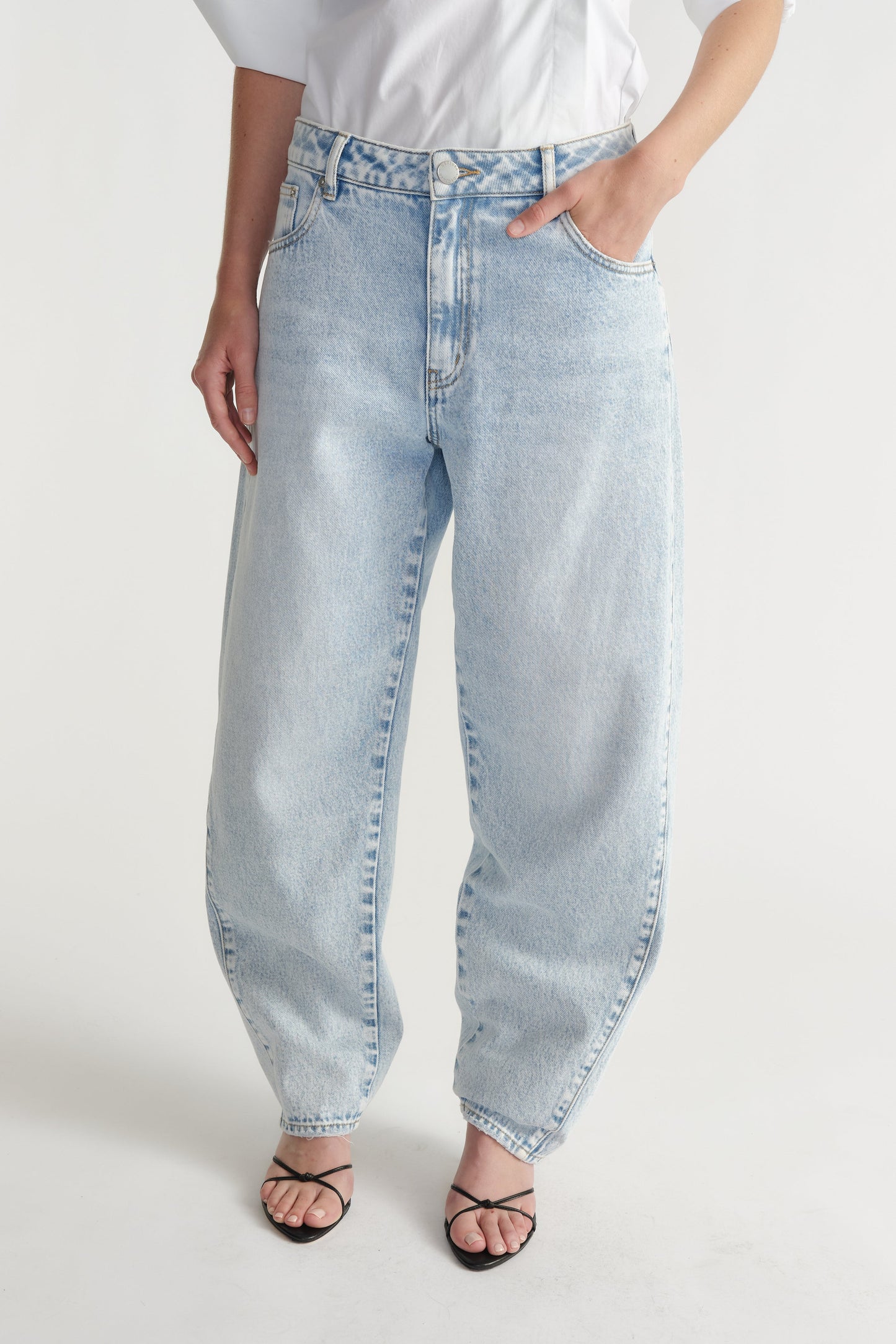 Camille Barrel Leg Jean