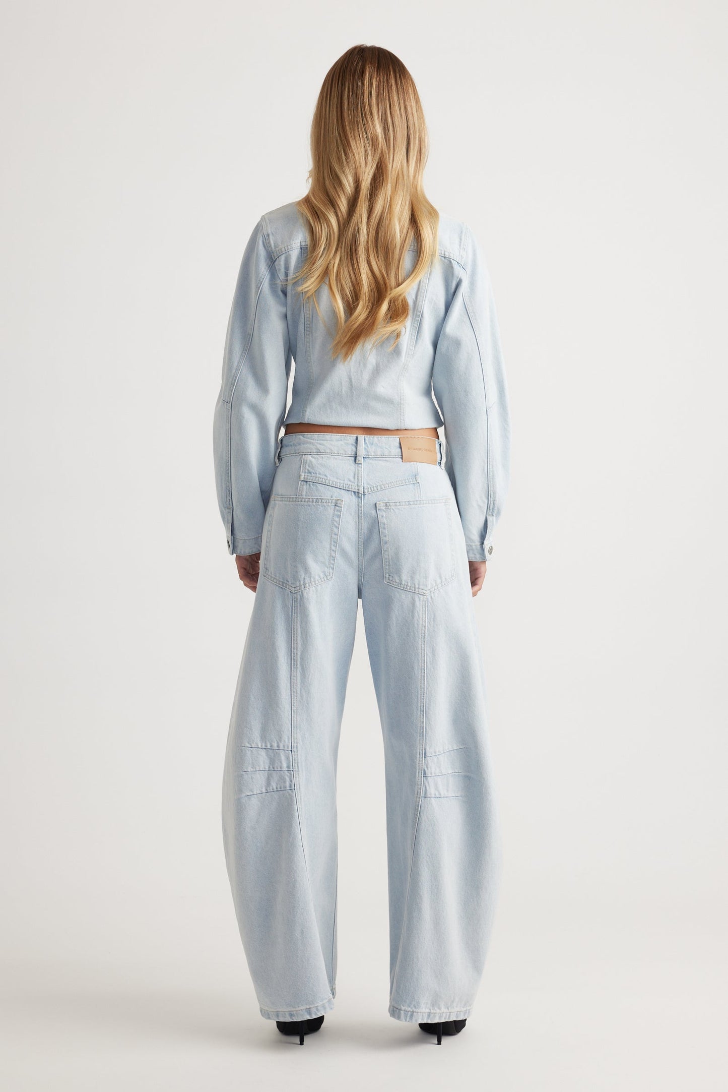 Amaya High Rise Barrel Jeans