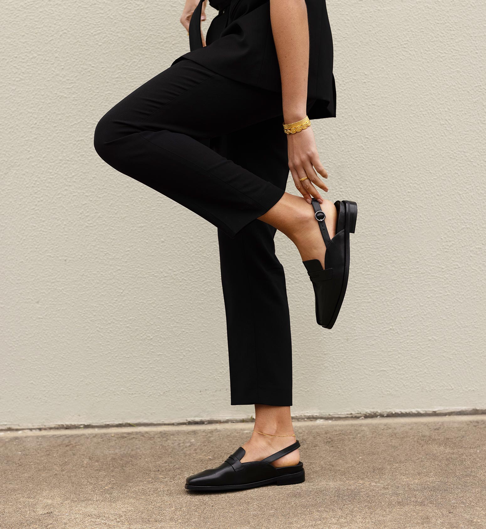 women's black leather slingback flats