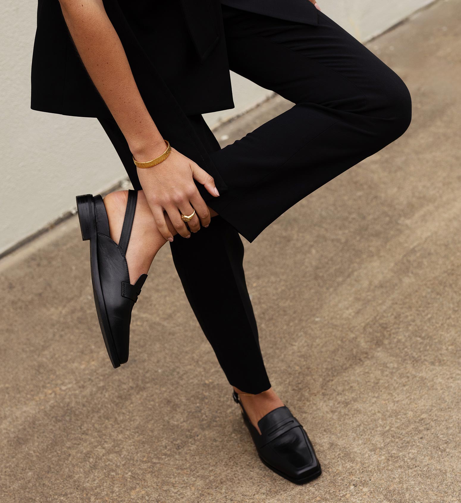 women's black leather slingback flats