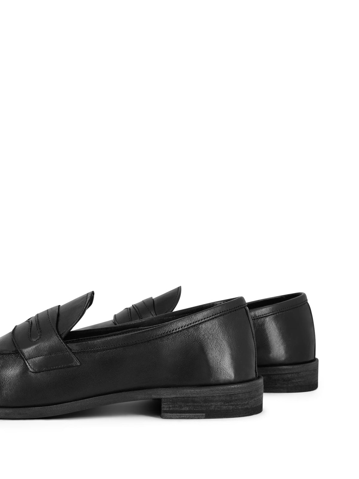 Callisto Black