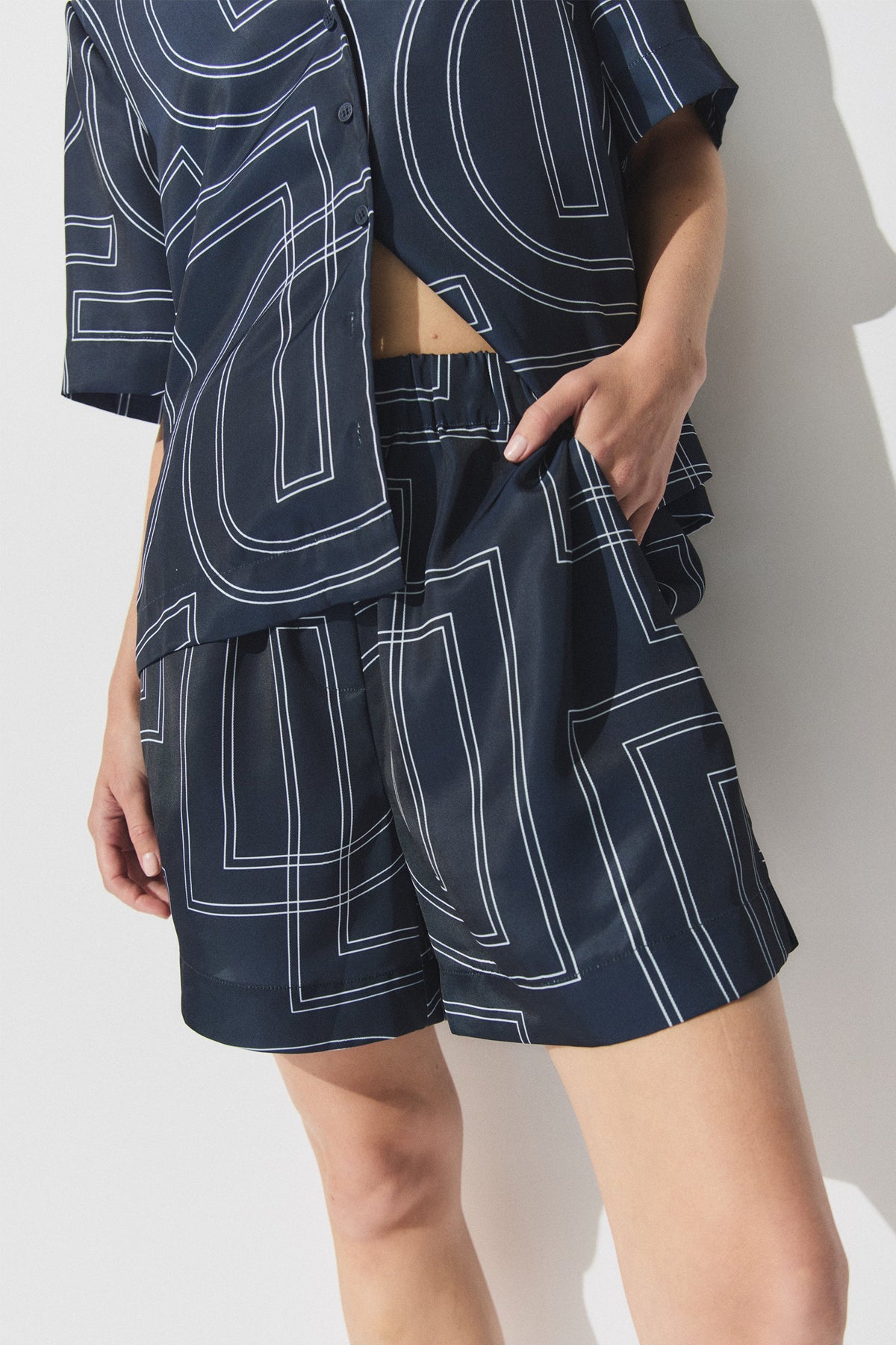 D-Luxe Monogram Print Short