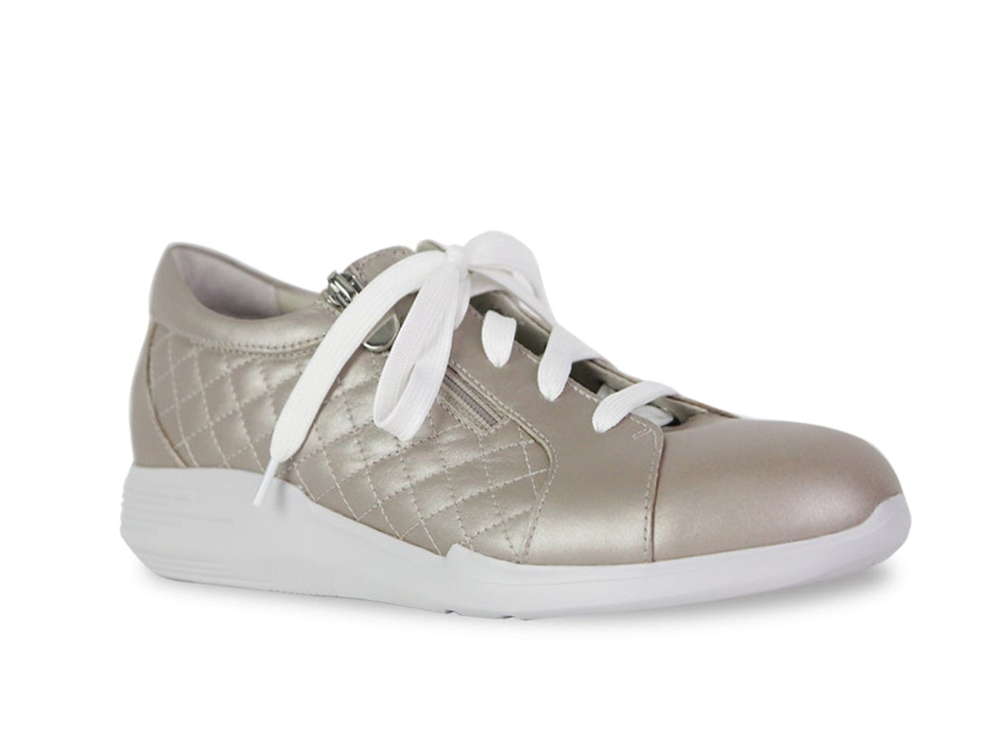 EMMIE_TAM_5_1643859550