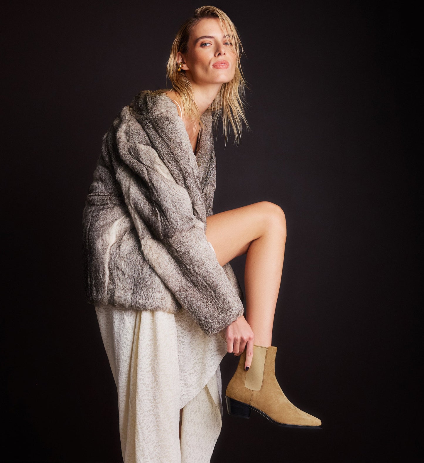 Vini Camel Suede Heeled Boots