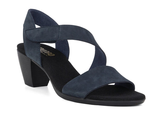 LUCIAM_NVY_1_1688450257