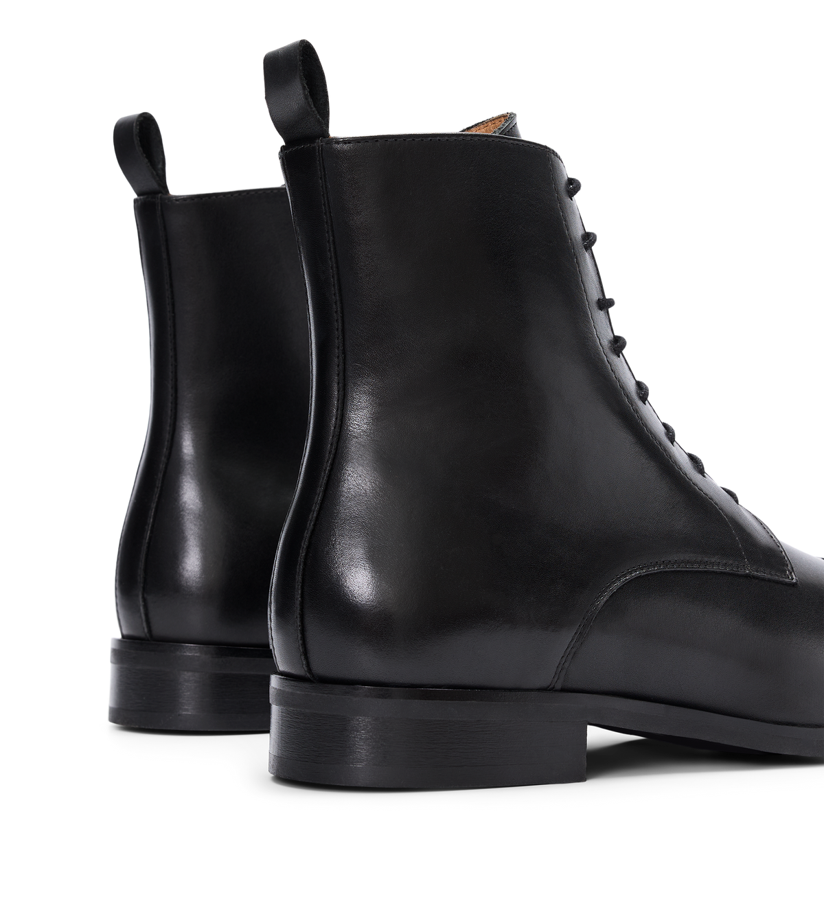 back of the bared footwear black leather lace up boots