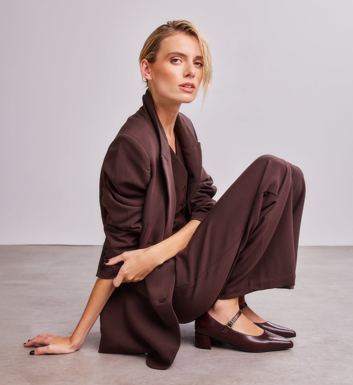Parisoma Dark Oak Leather Low Heels