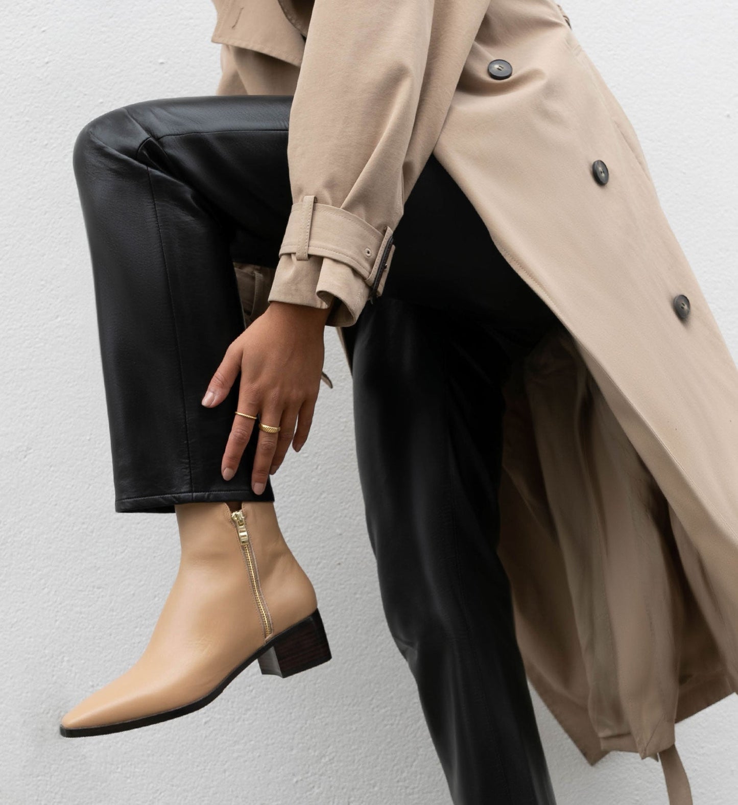 Comfortable Women's Beige Leather Zip Boot