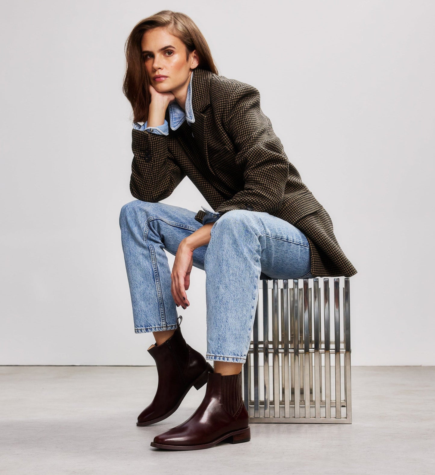 Tomtit Boxed Leather Flat Boots