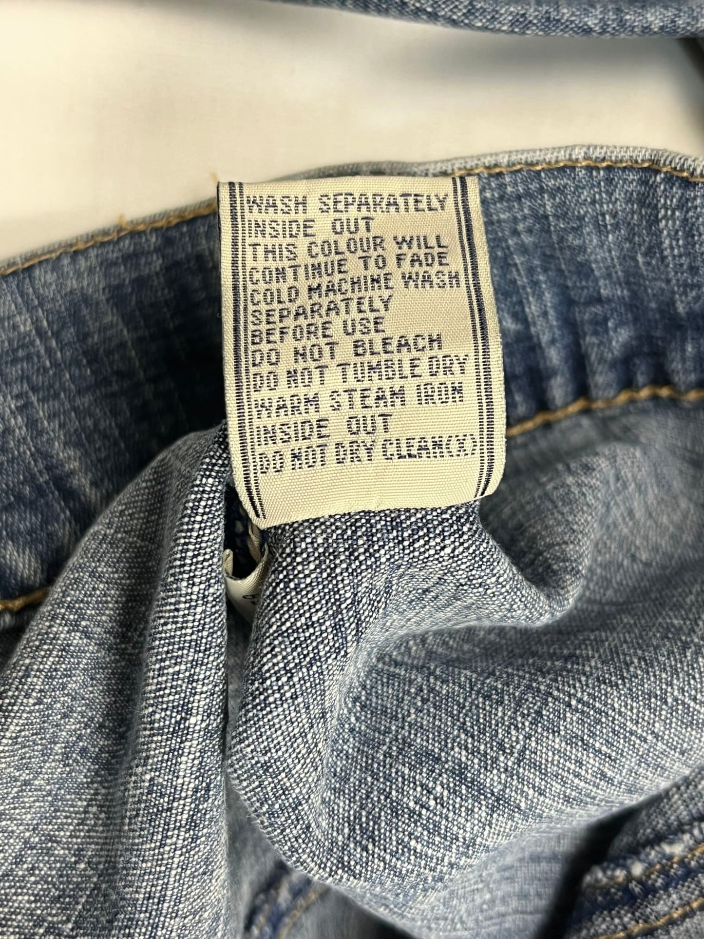 196441