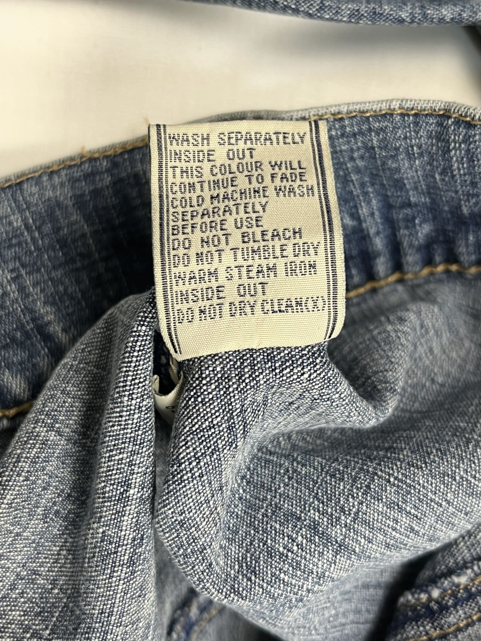 196441