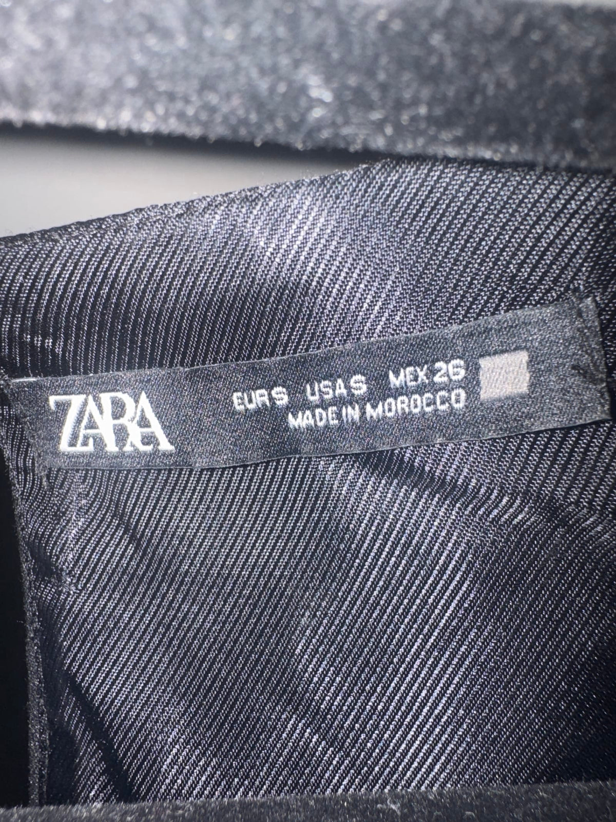 200313