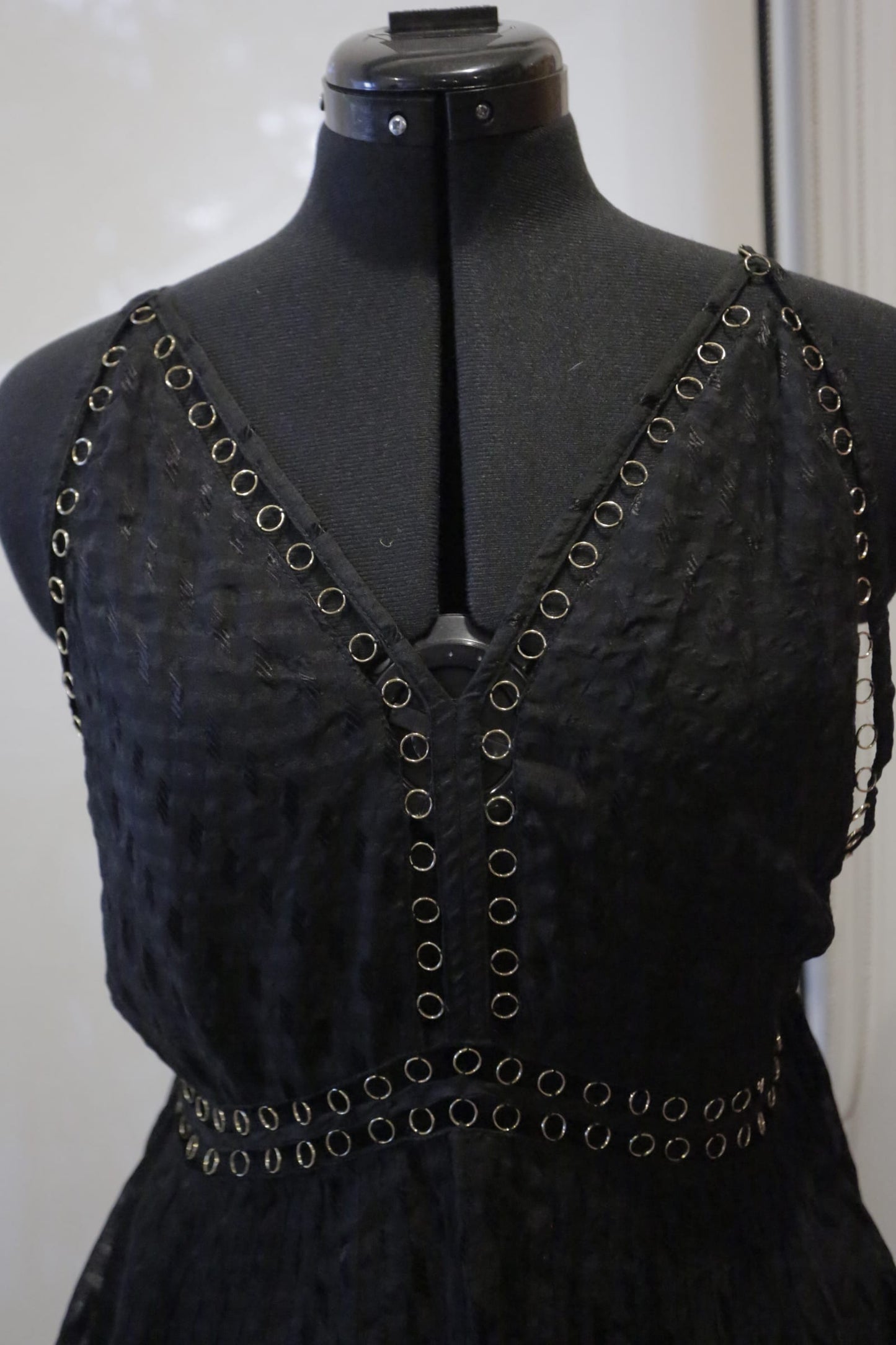 65908