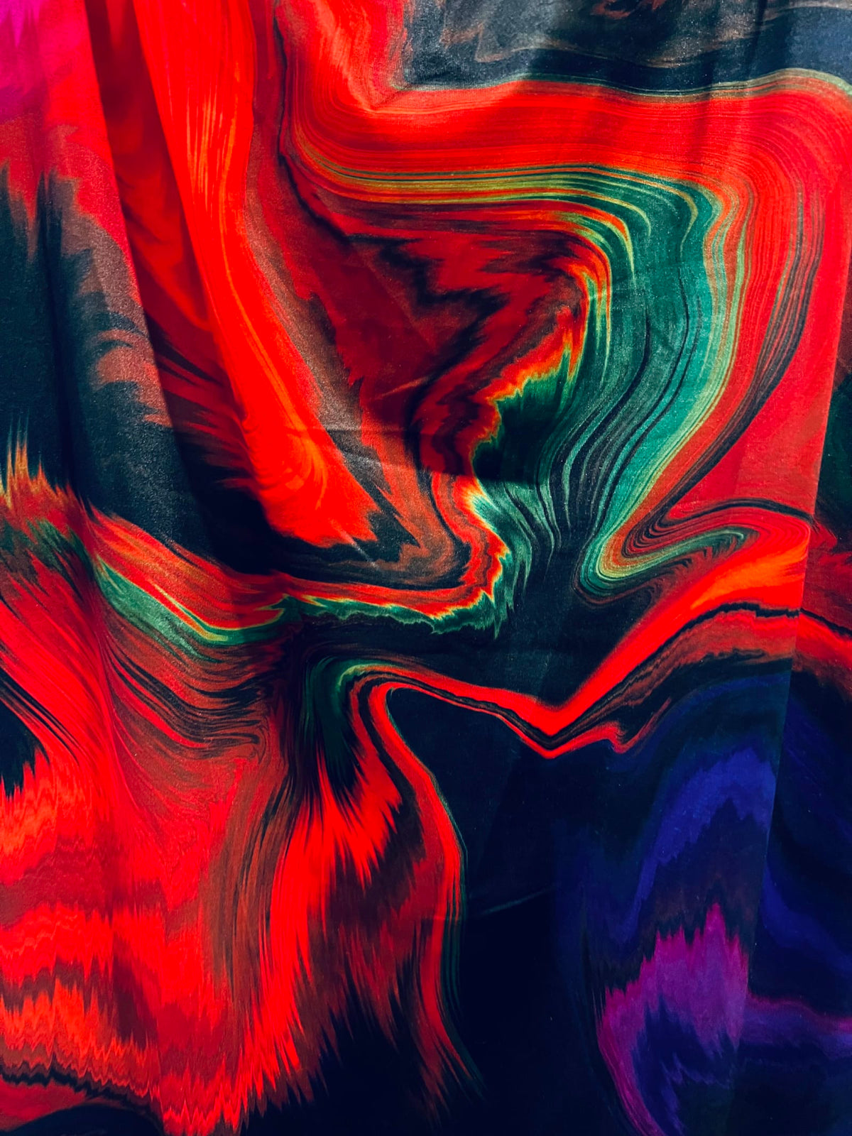 210018