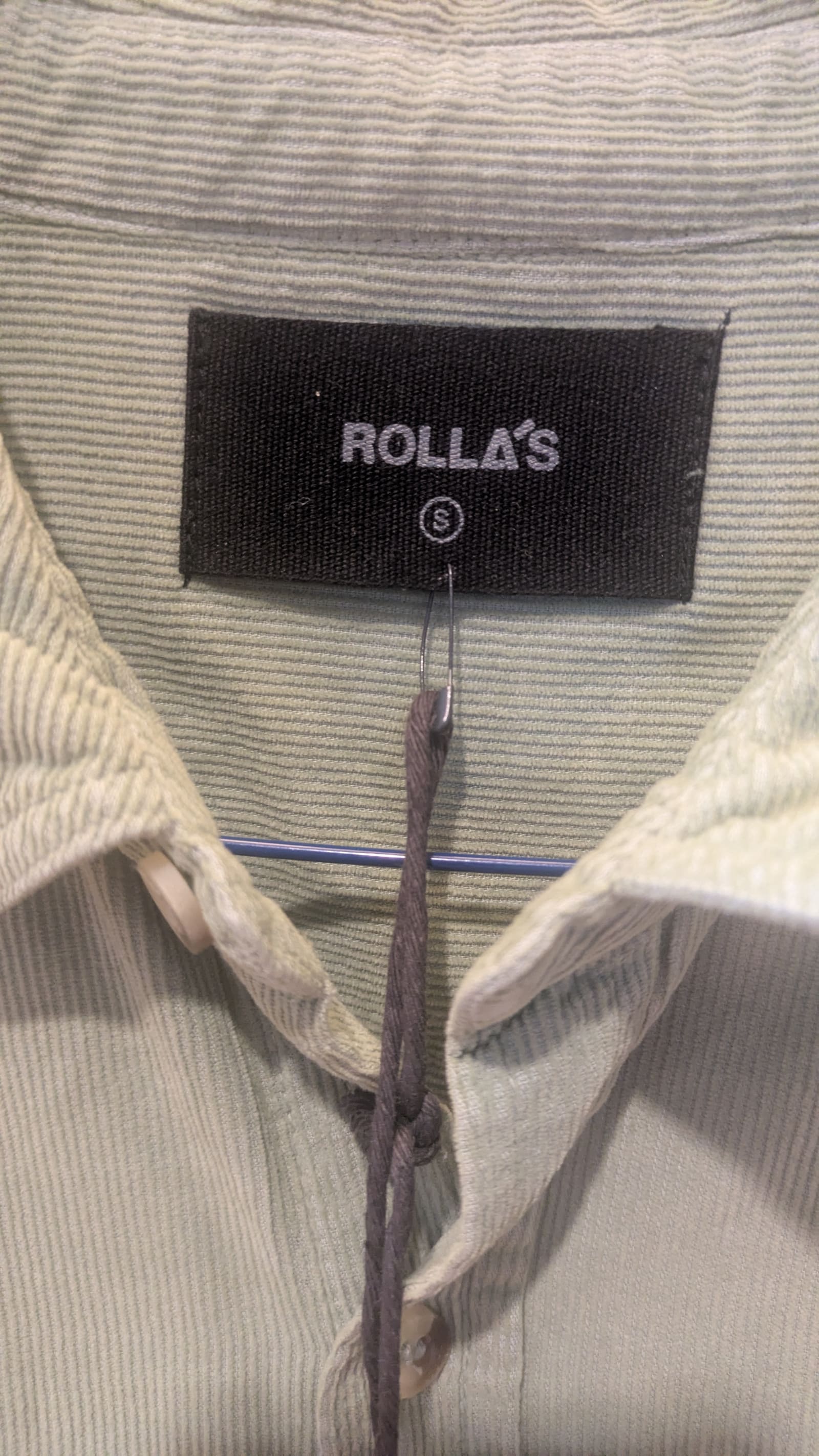 93565