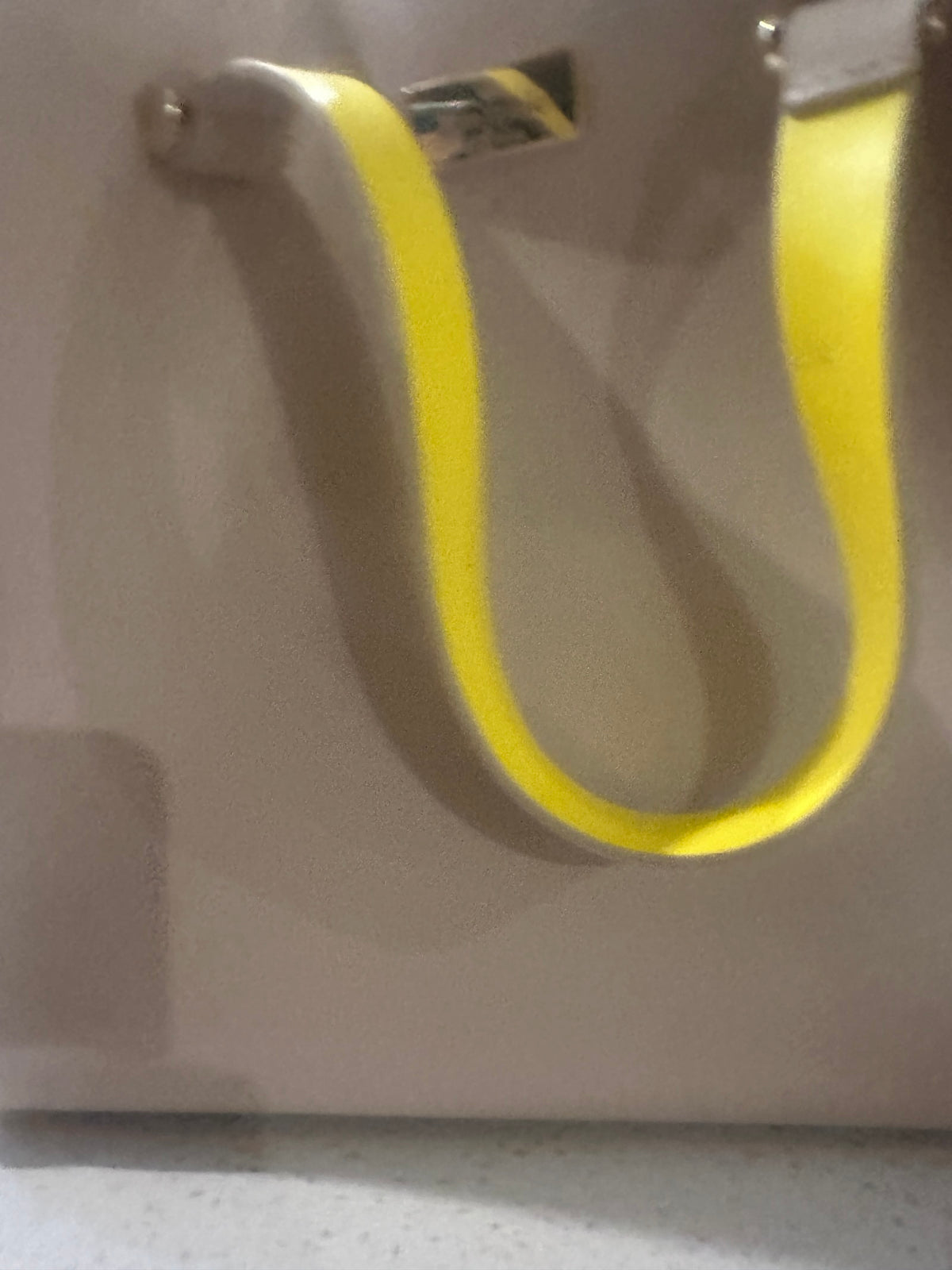 211092