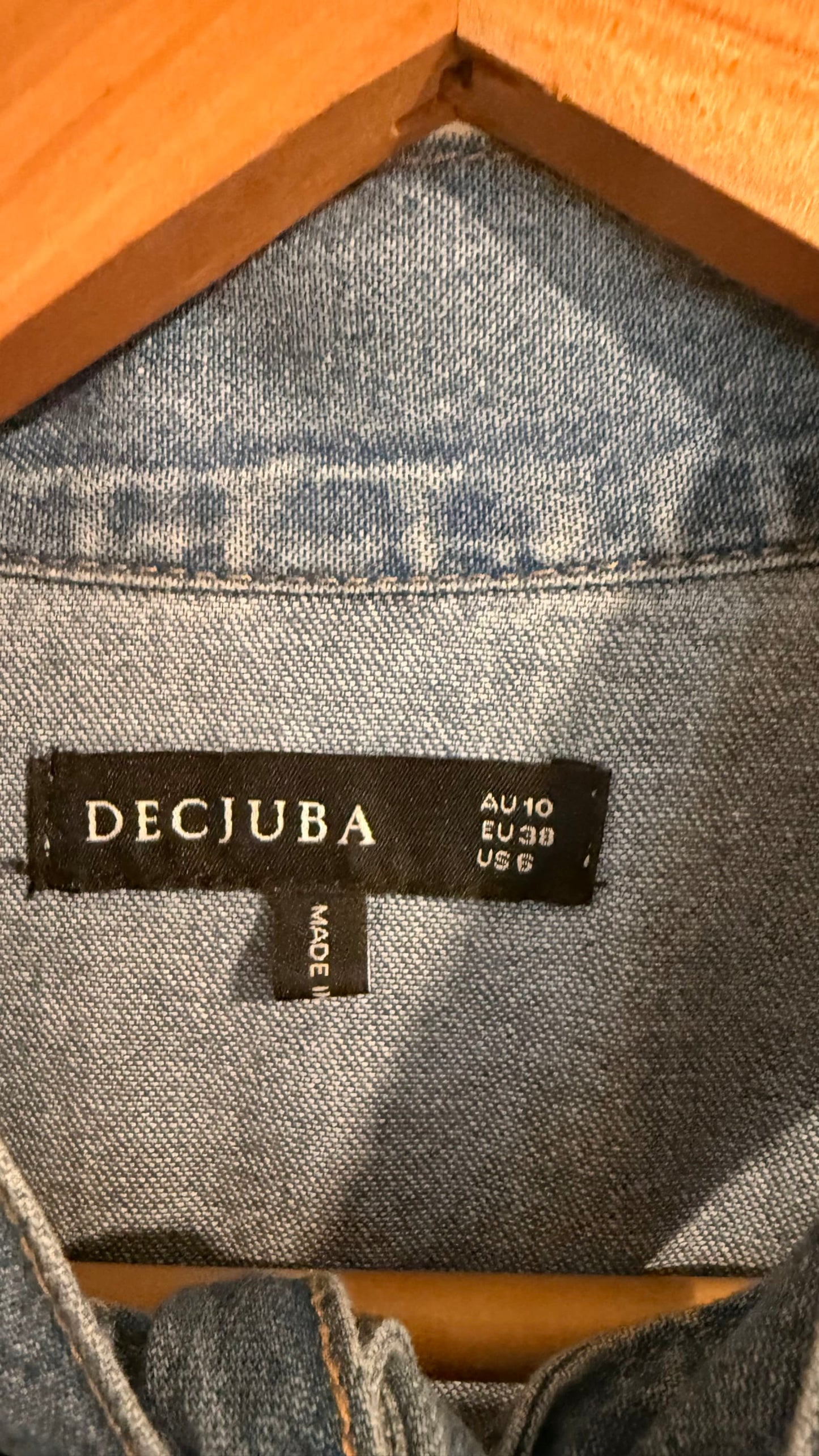 123350