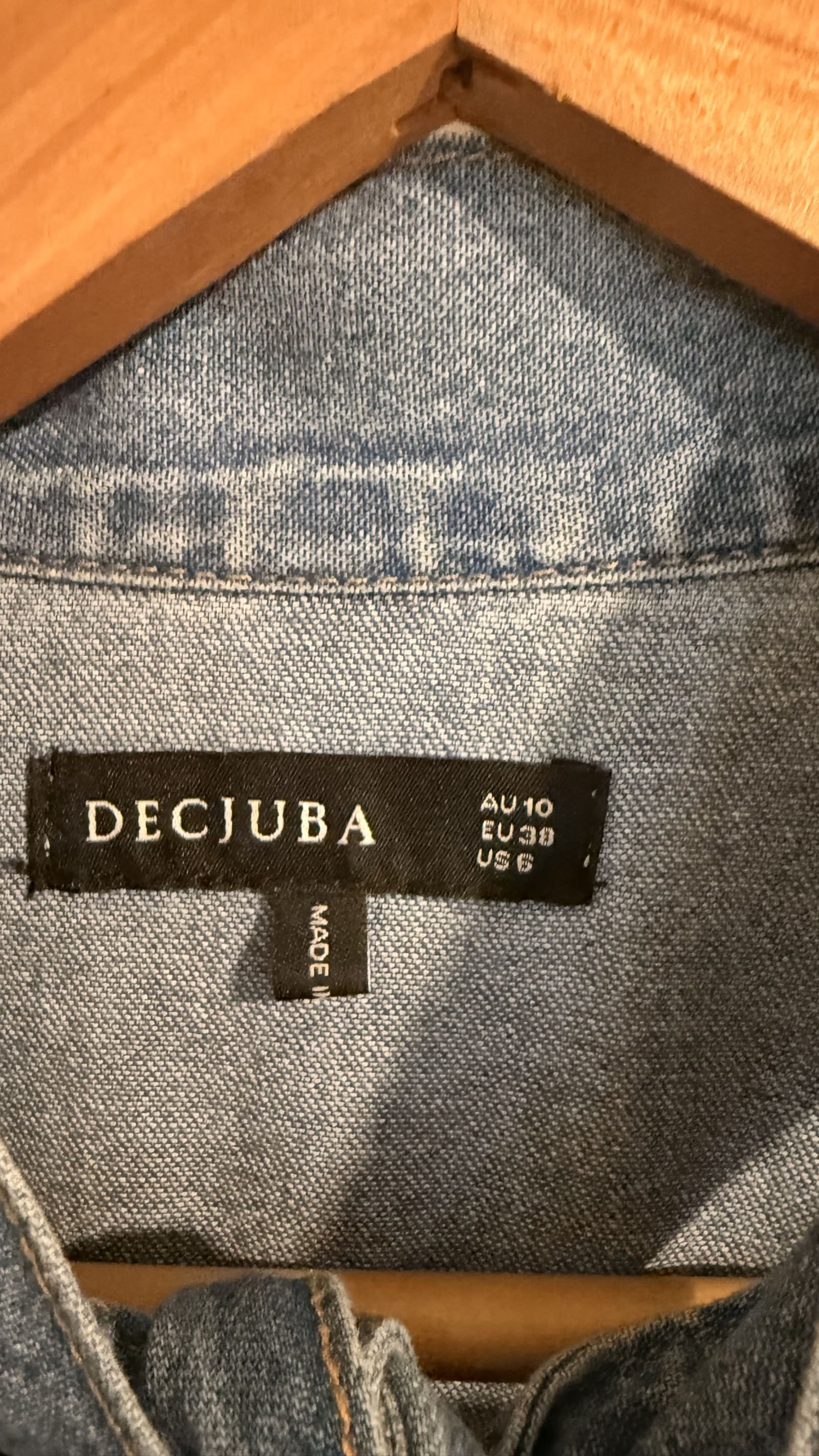 123350