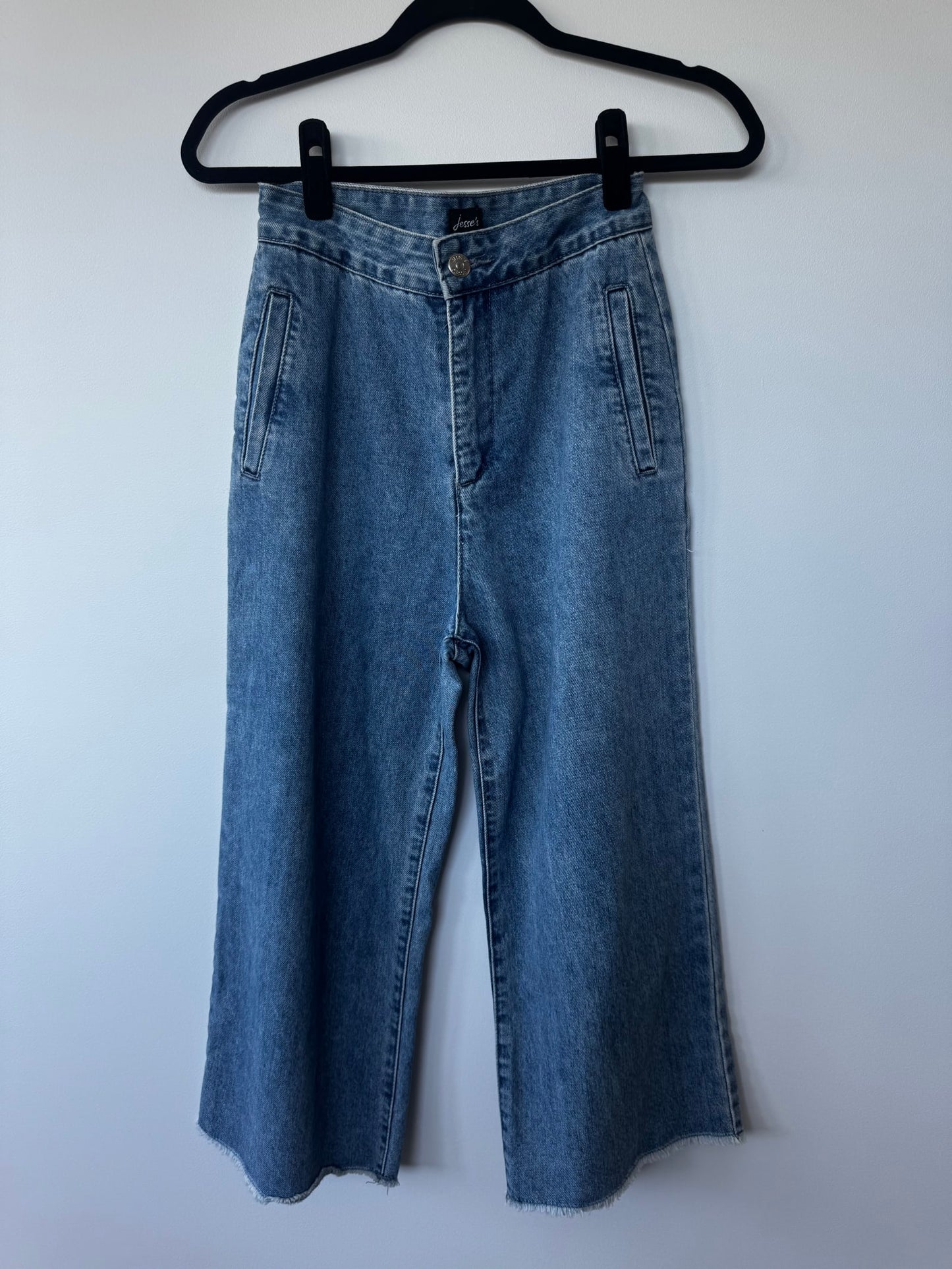 199878