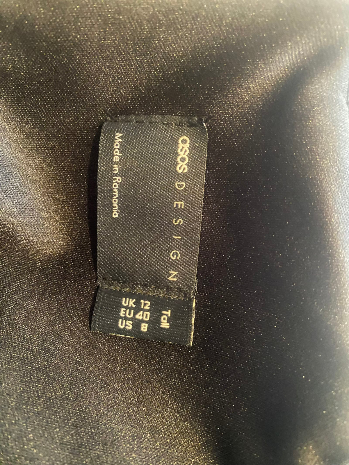 221158