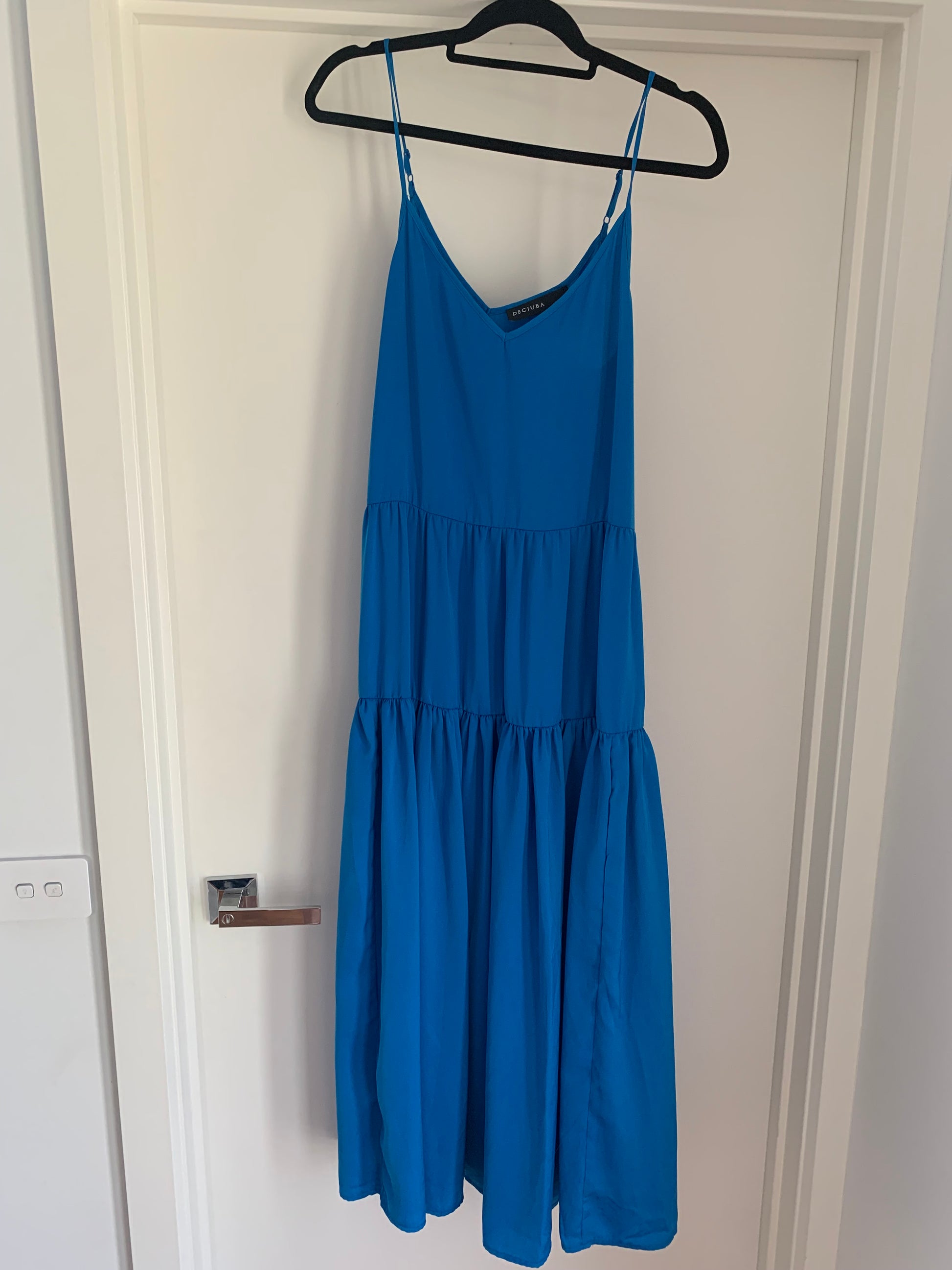 DECJUBA Naomi Strappy Maxi Dress / Size M / New with tags / RRP $0.00 Authentified DECJUBA Naomi Strappy Maxi Dress / Size M / New with tags / RRP $0.00 Authentified