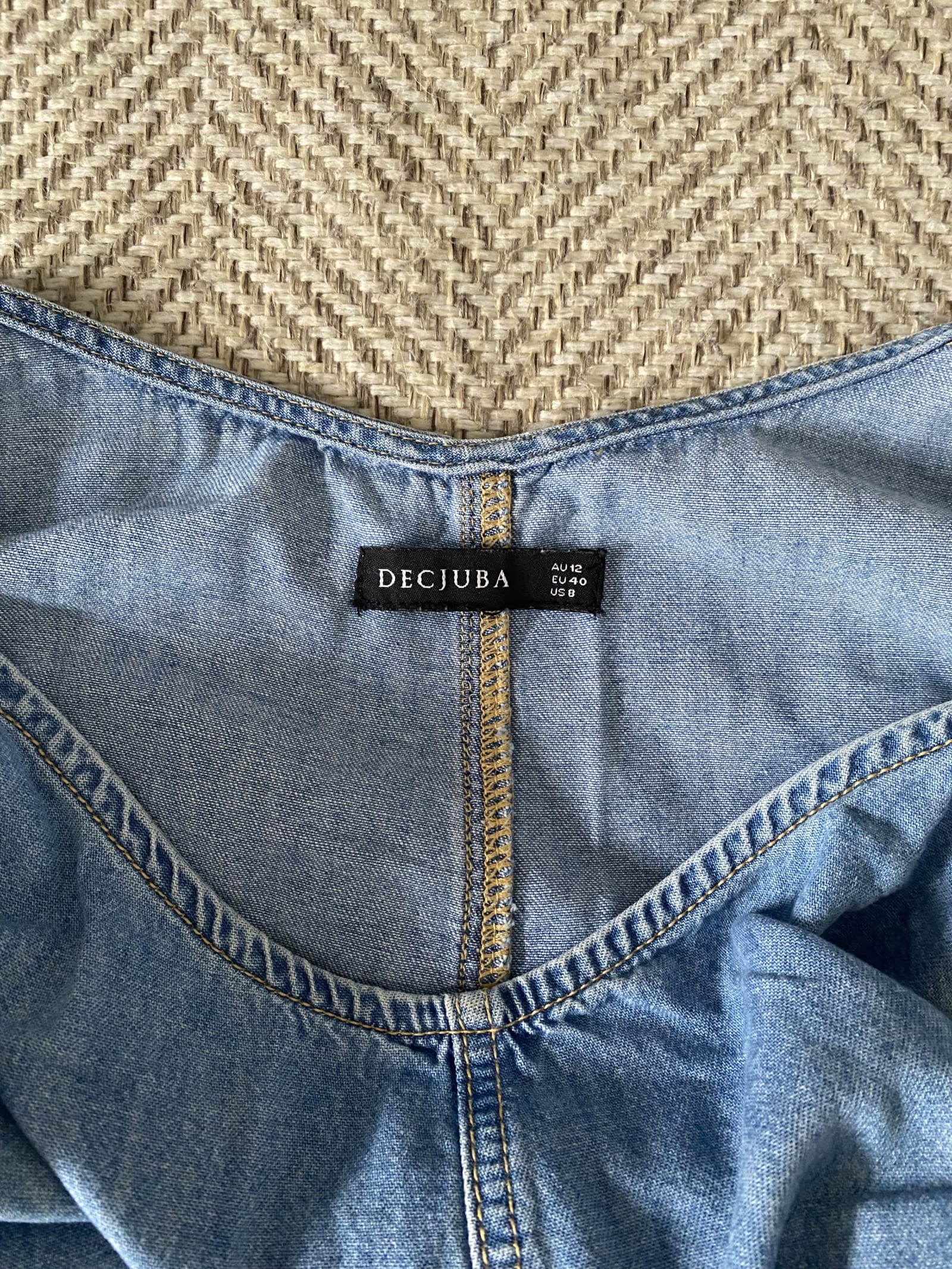 166982