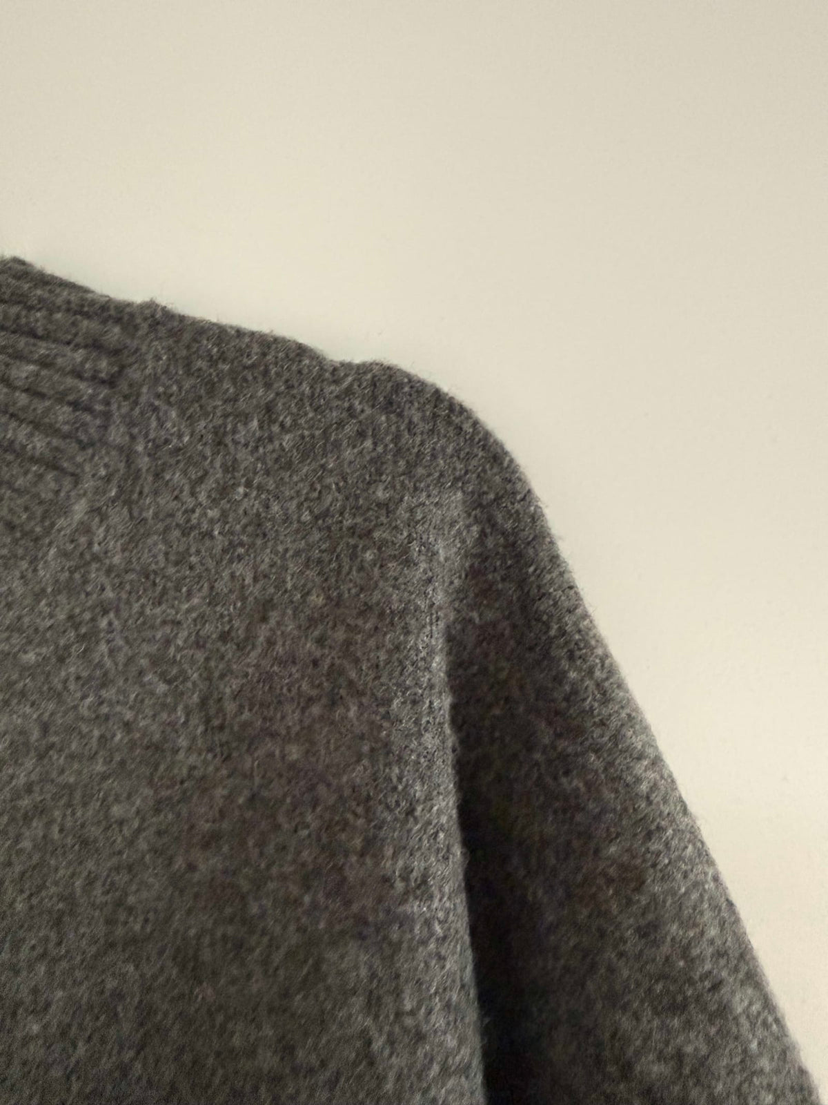 223381