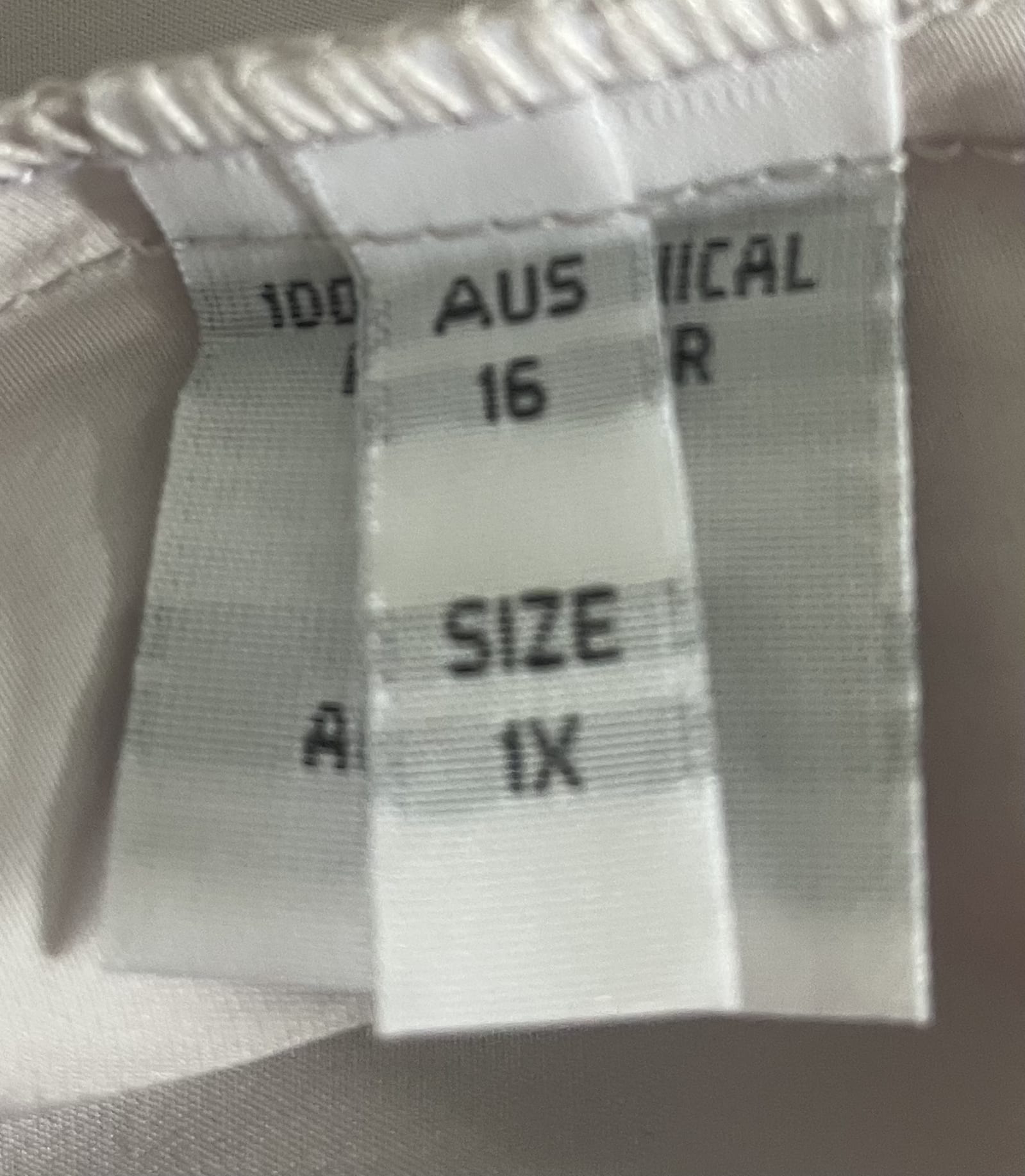 113739