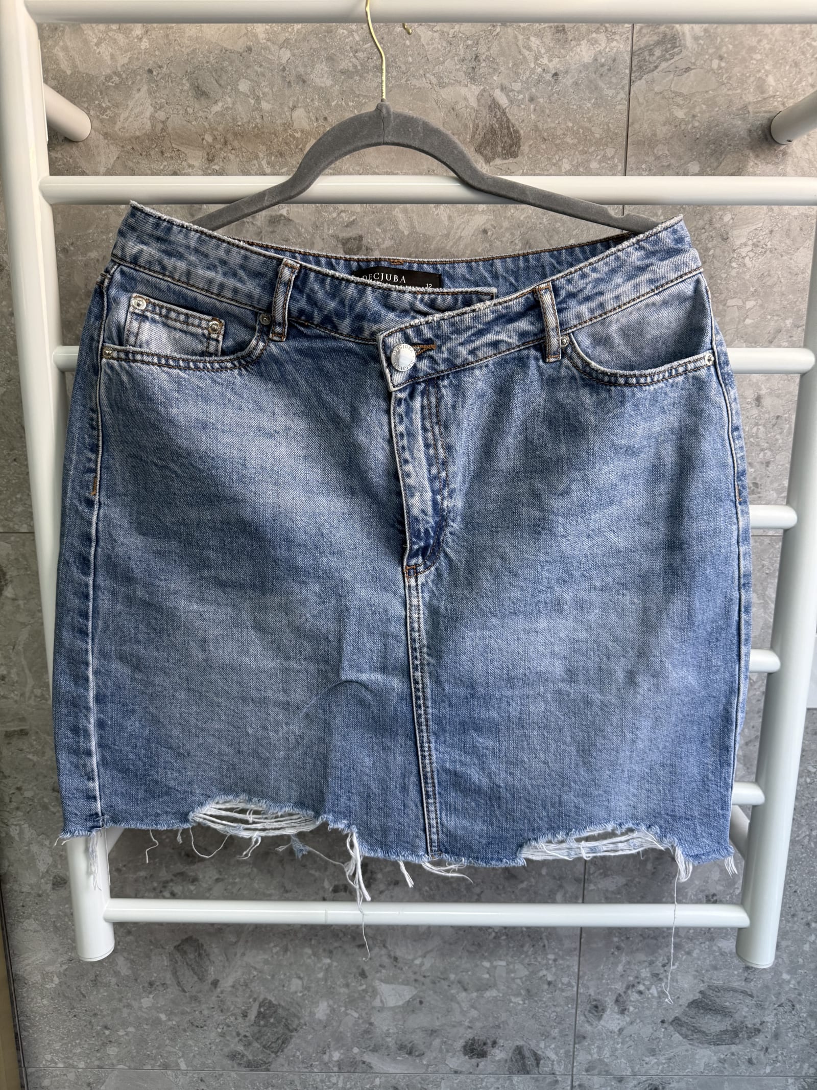 197260