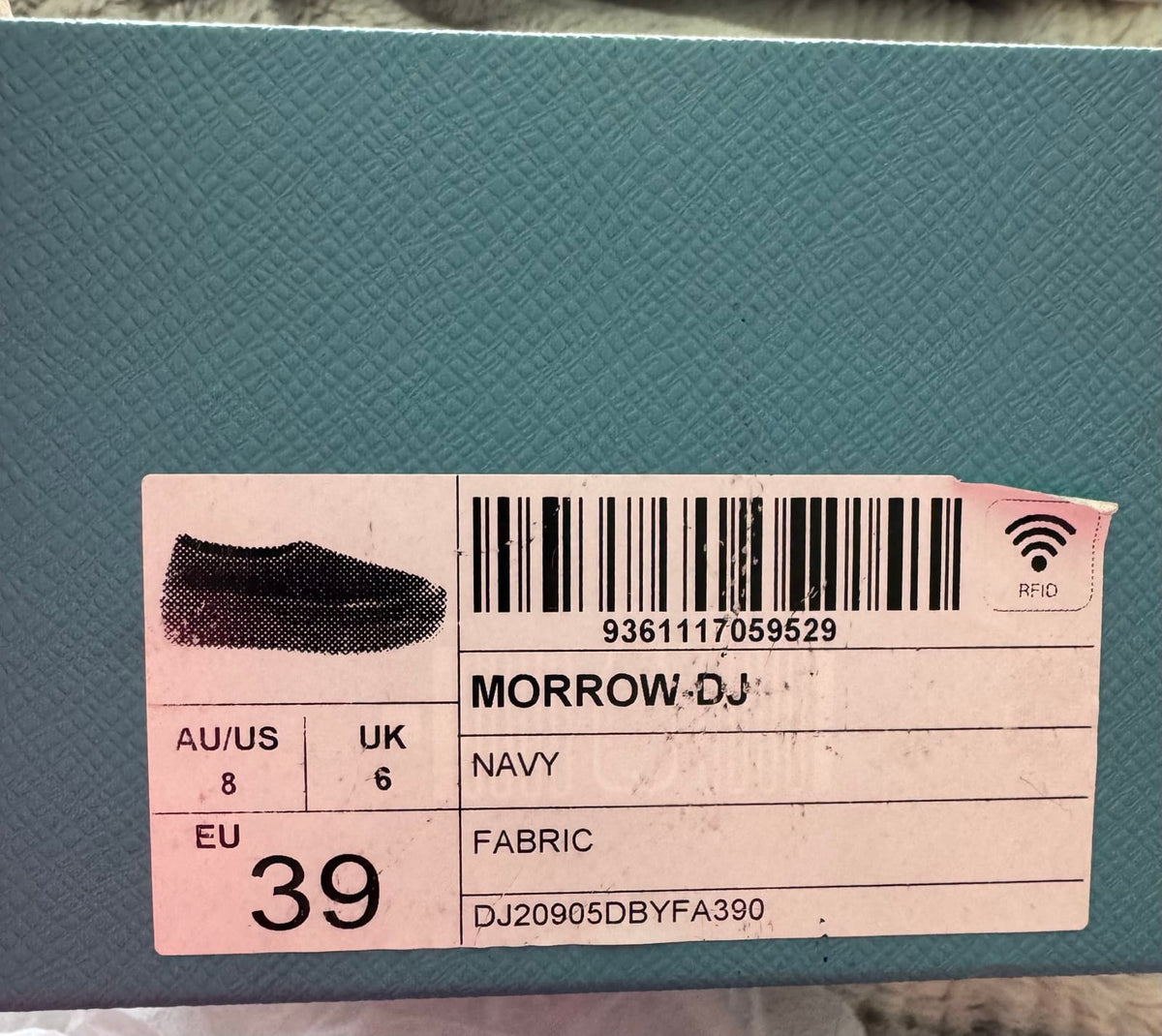 208879