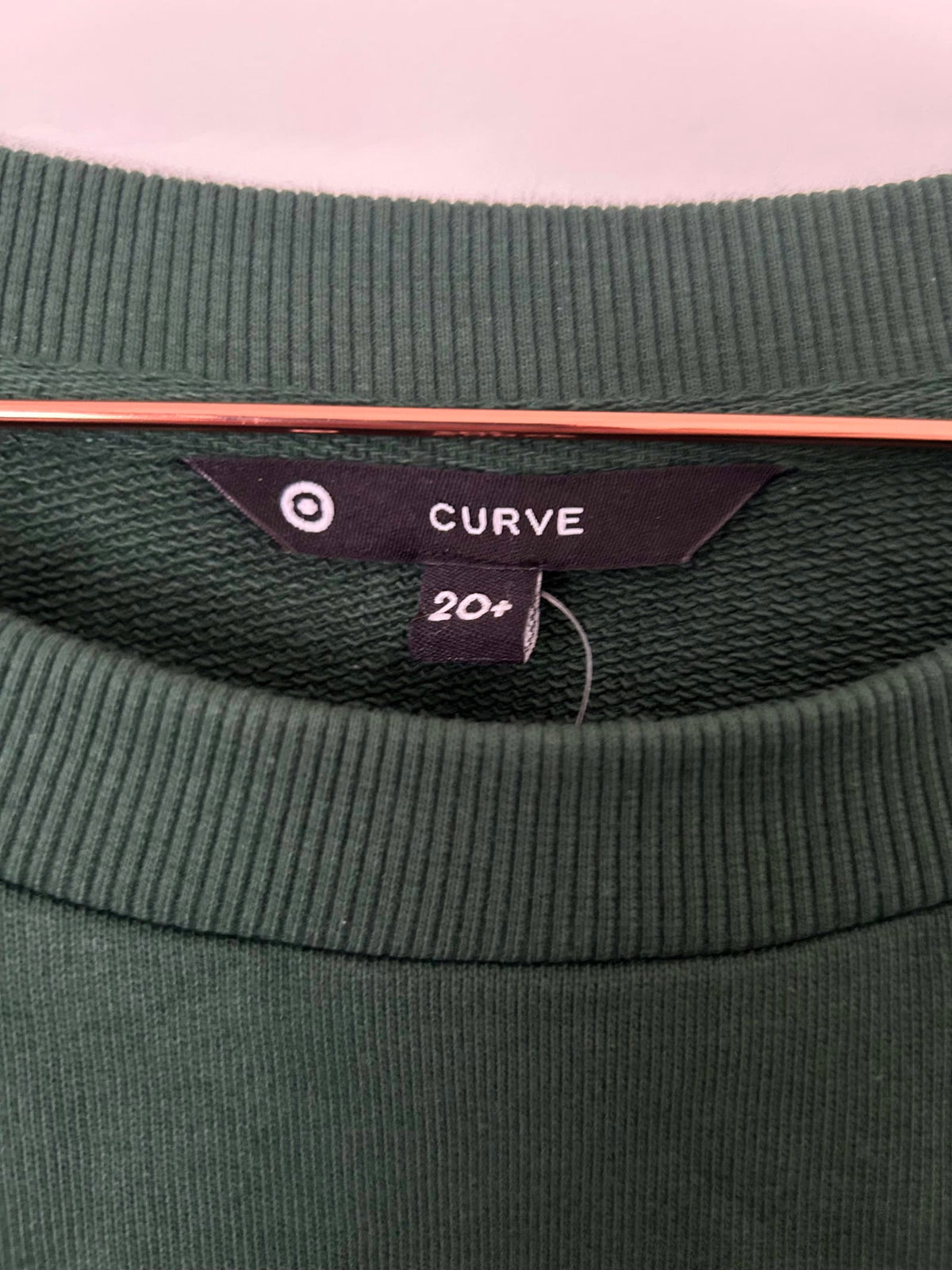 220747